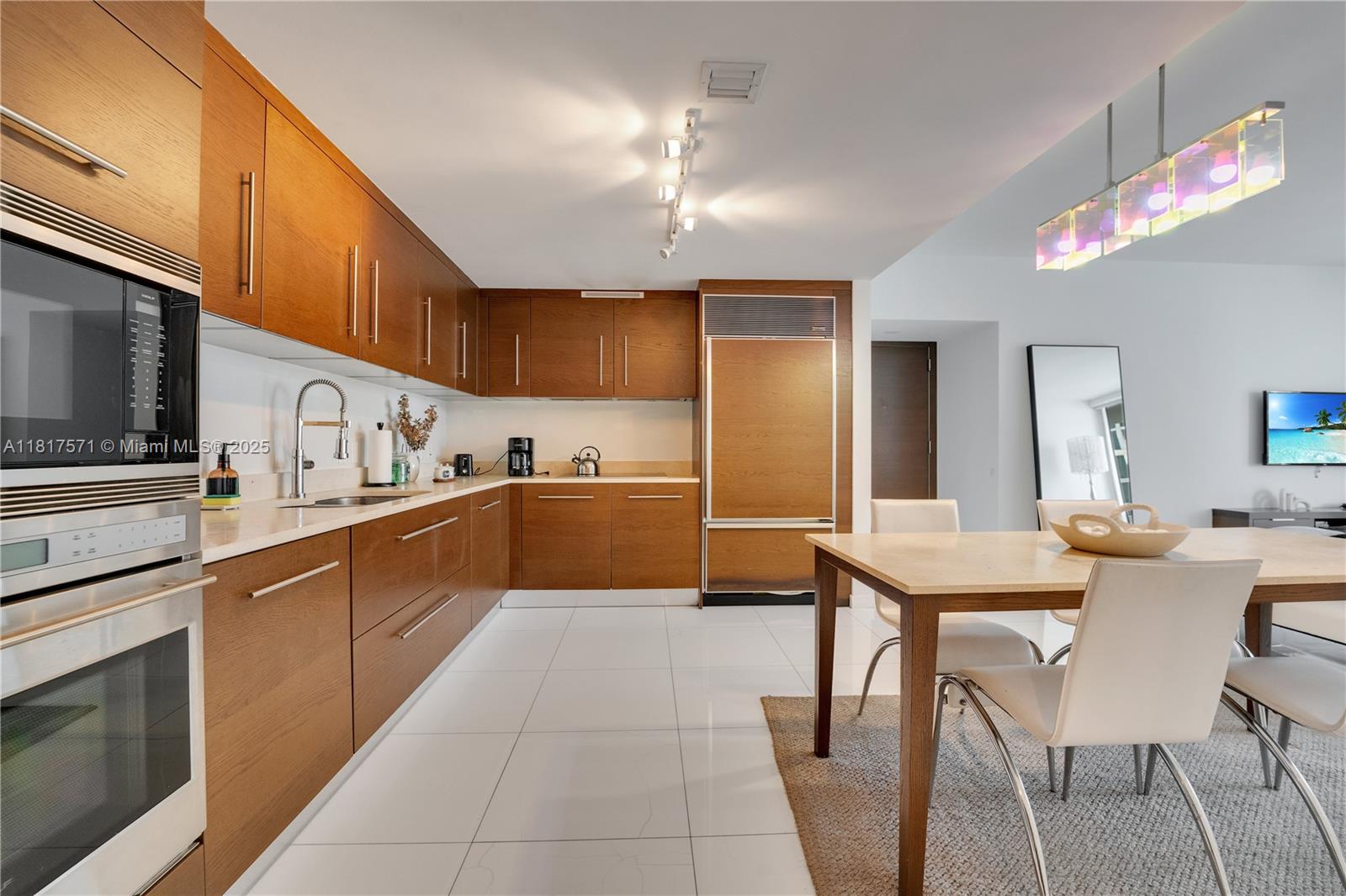 ICON BRICKELL CONDO NO 3 - Residential