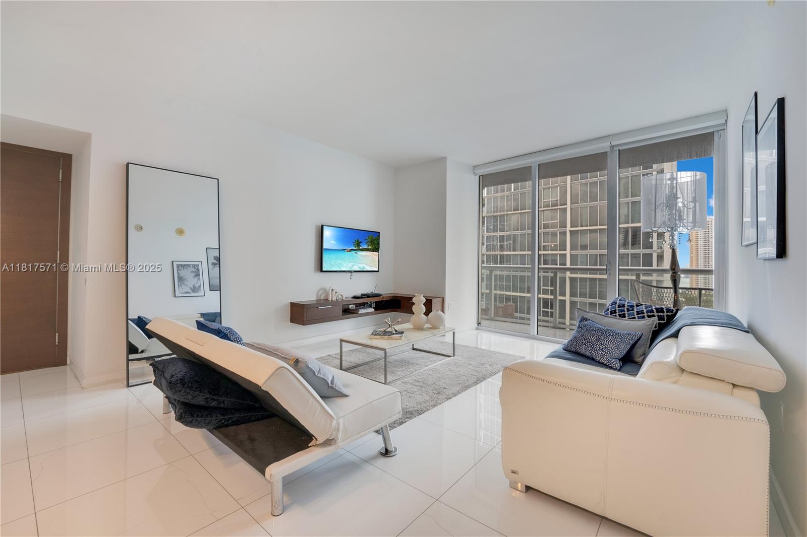 ICON BRICKELL CONDO NO 3 - Residential