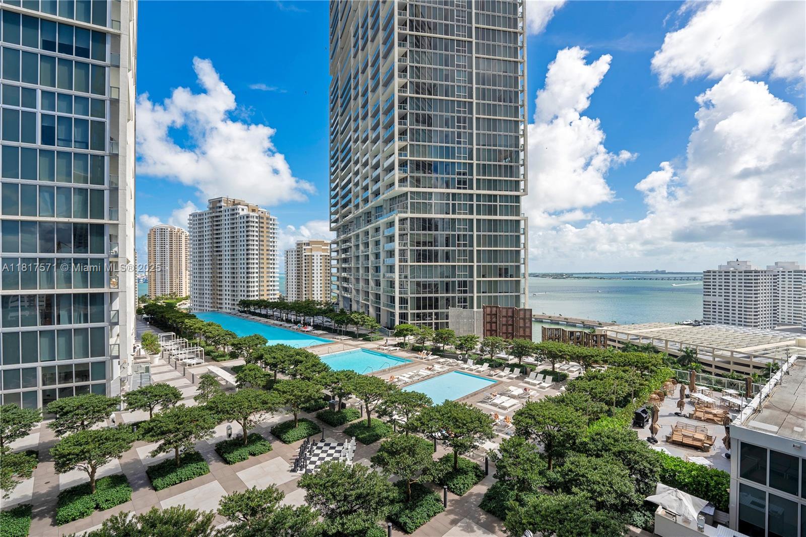 ICON BRICKELL CONDO NO 3 - Residential