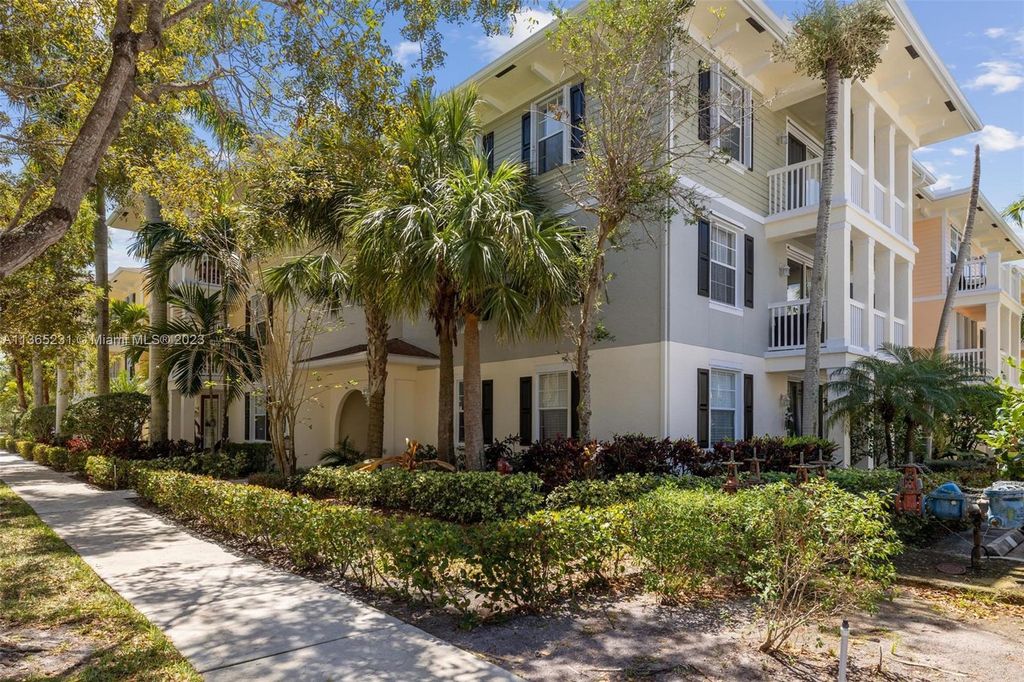 Photo of 224 Murcia Dr #312, Jupiter, FL 33458 (MLS # A11365231)
