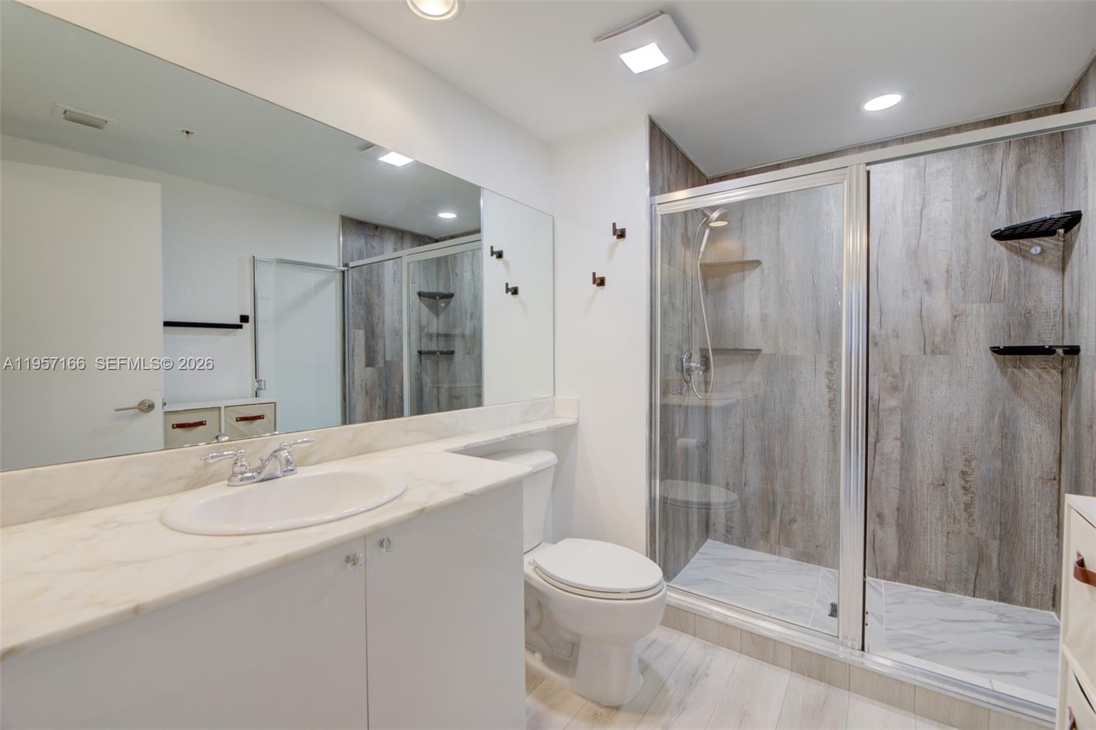 VENTURE AT AVENTURA WEST - Residential