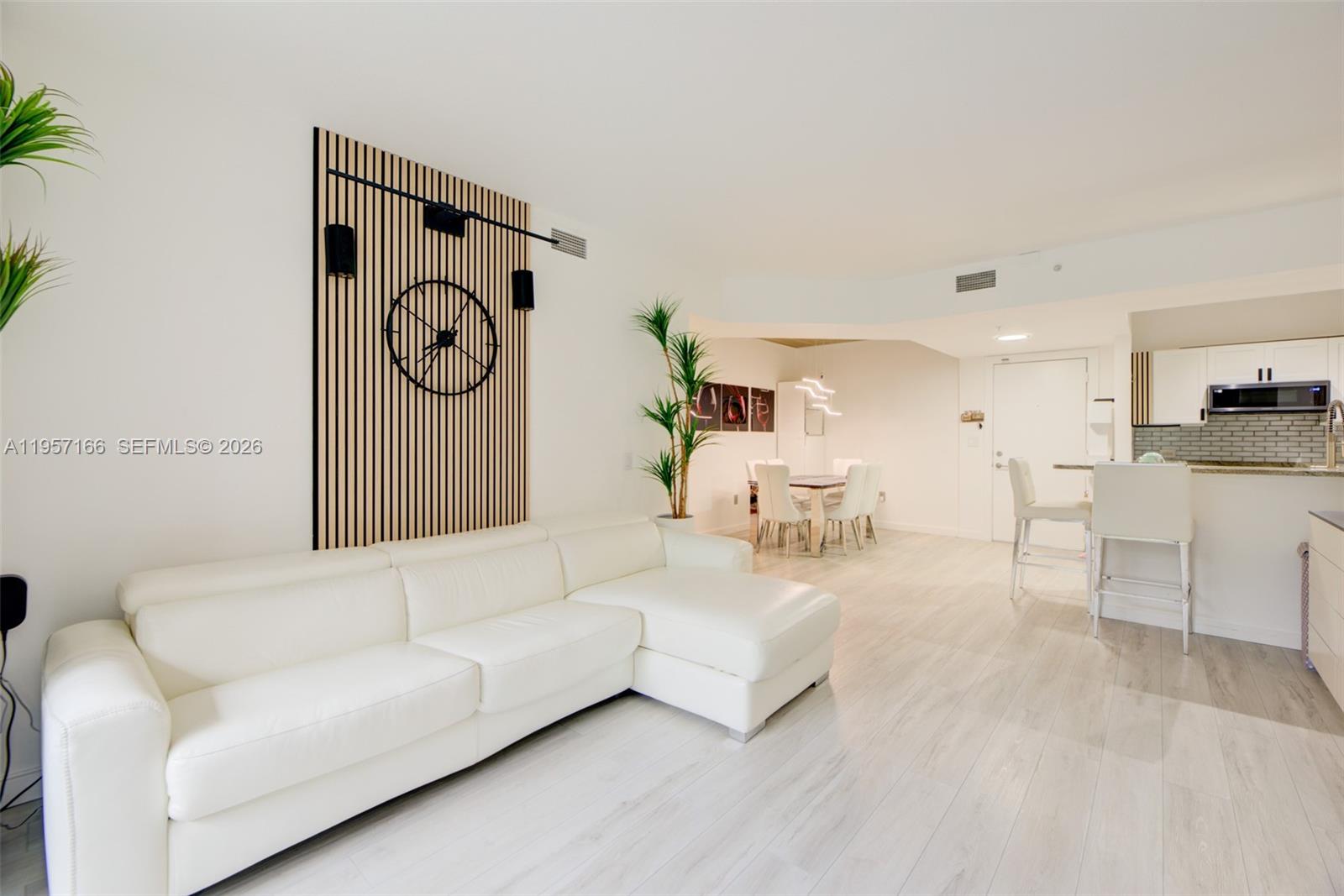 VENTURE AT AVENTURA WEST - Residential