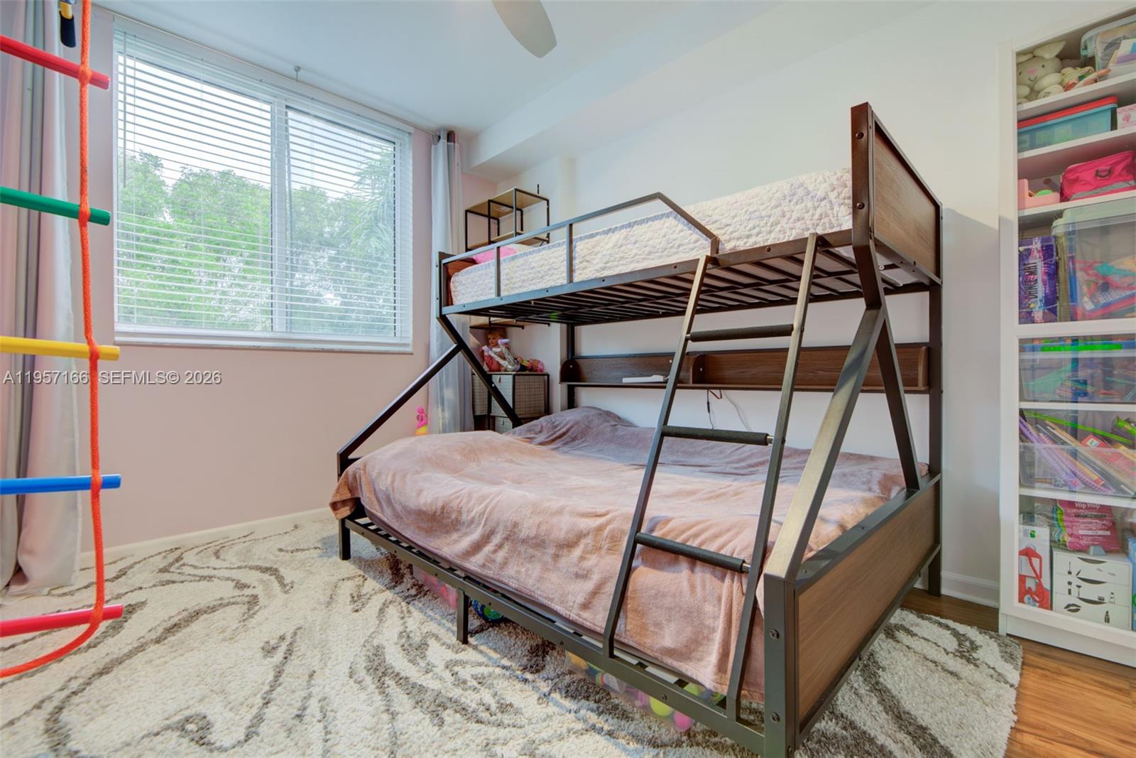 VENTURE AT AVENTURA WEST - Residential