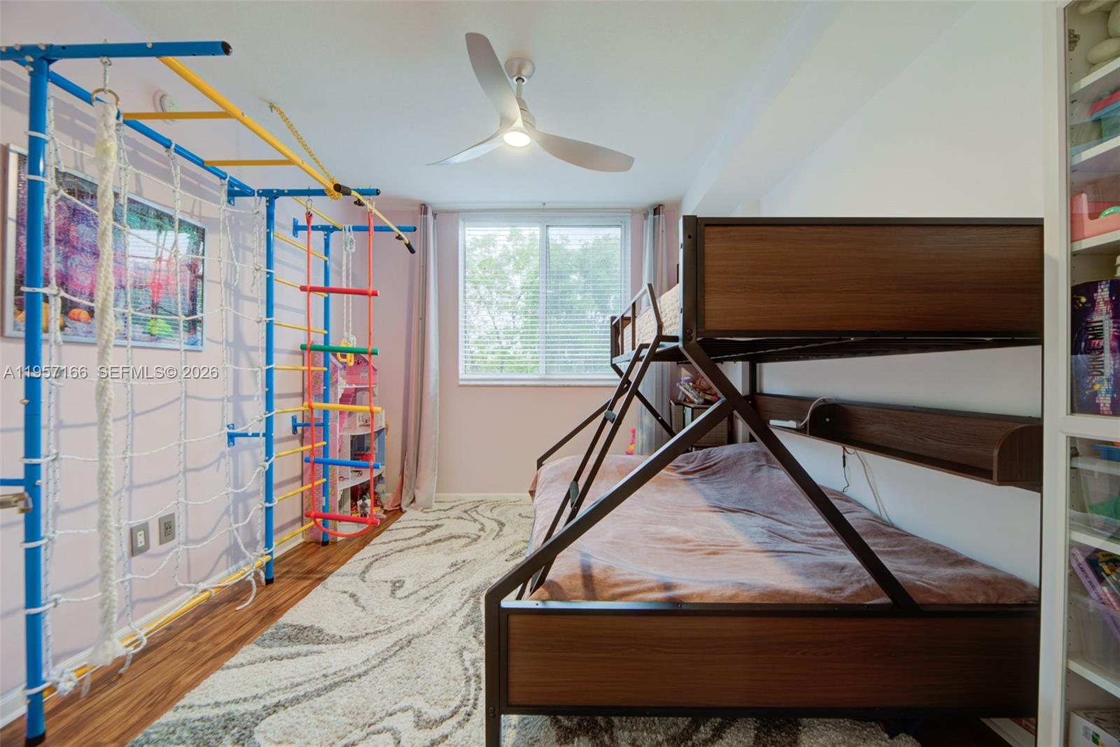 VENTURE AT AVENTURA WEST - Residential