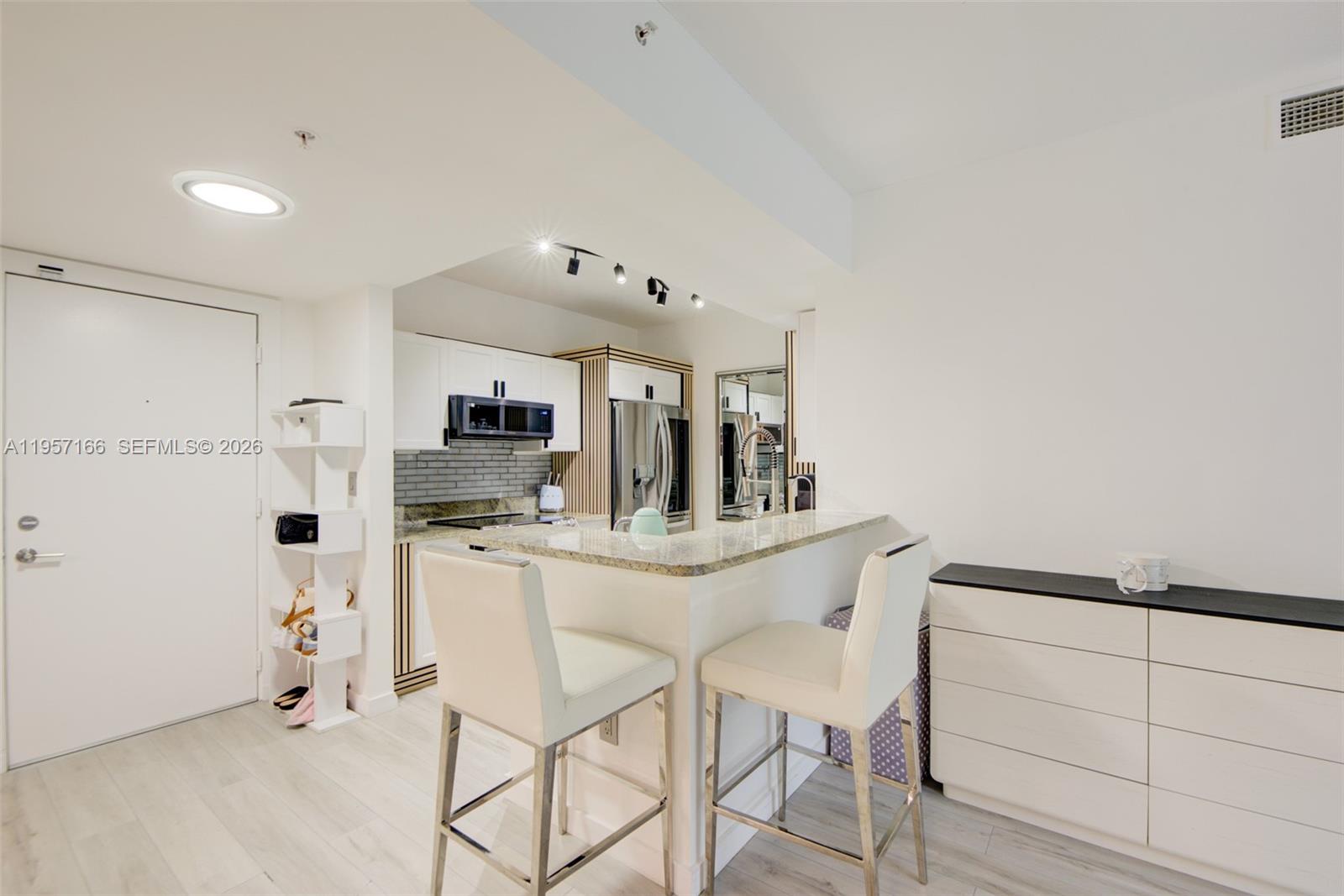 VENTURE AT AVENTURA WEST - Residential