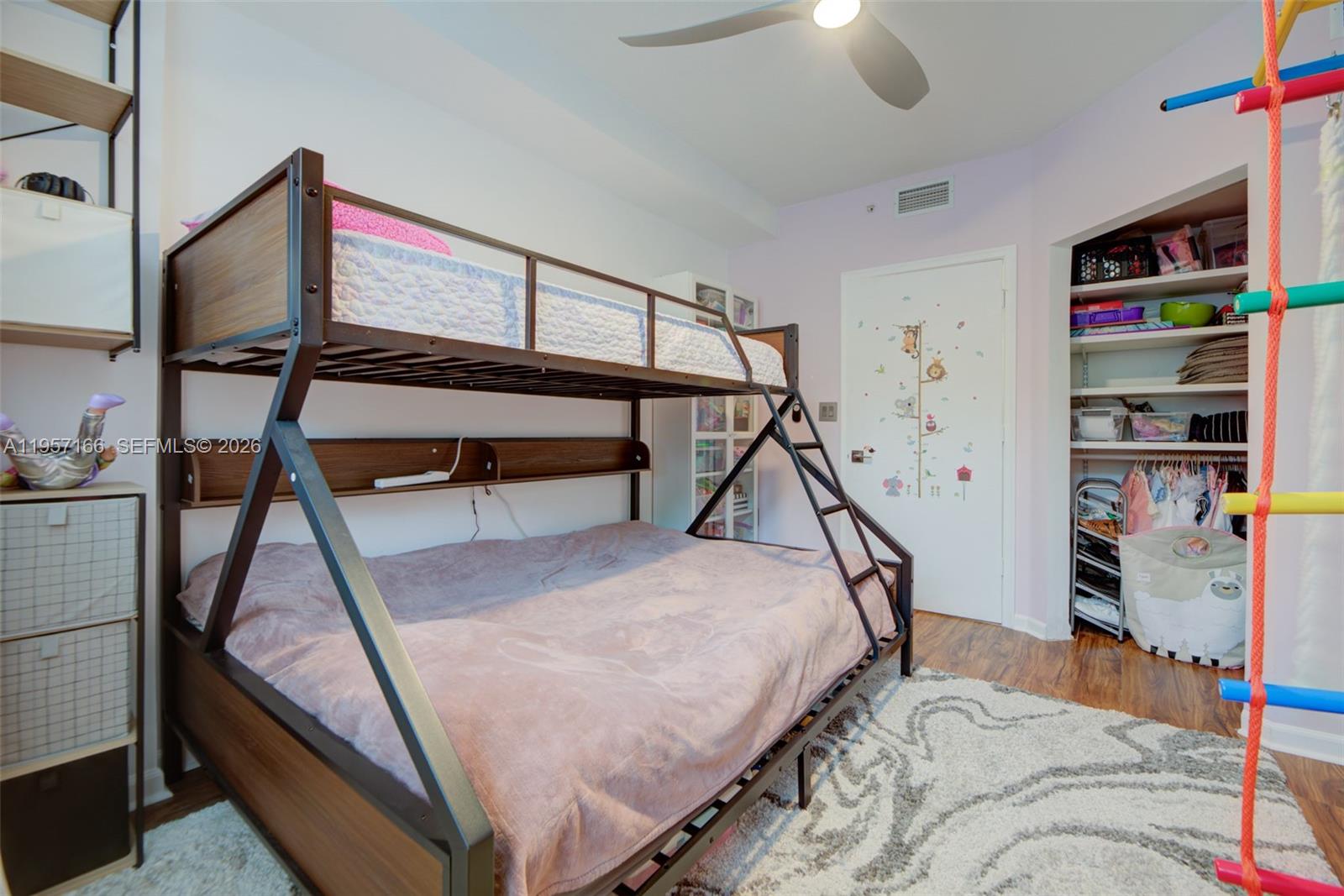 VENTURE AT AVENTURA WEST - Residential