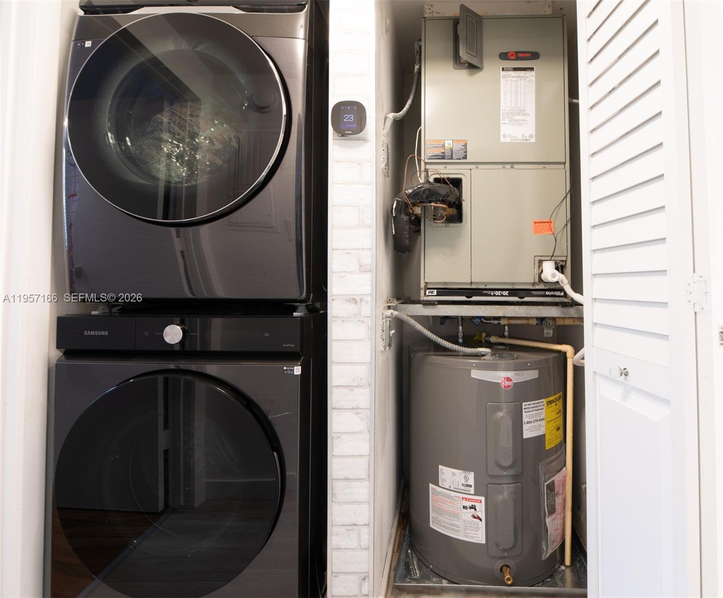 VENTURE AT AVENTURA WEST - Residential