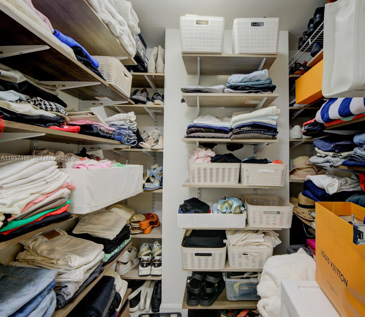 VENTURE AT AVENTURA WEST - Residential