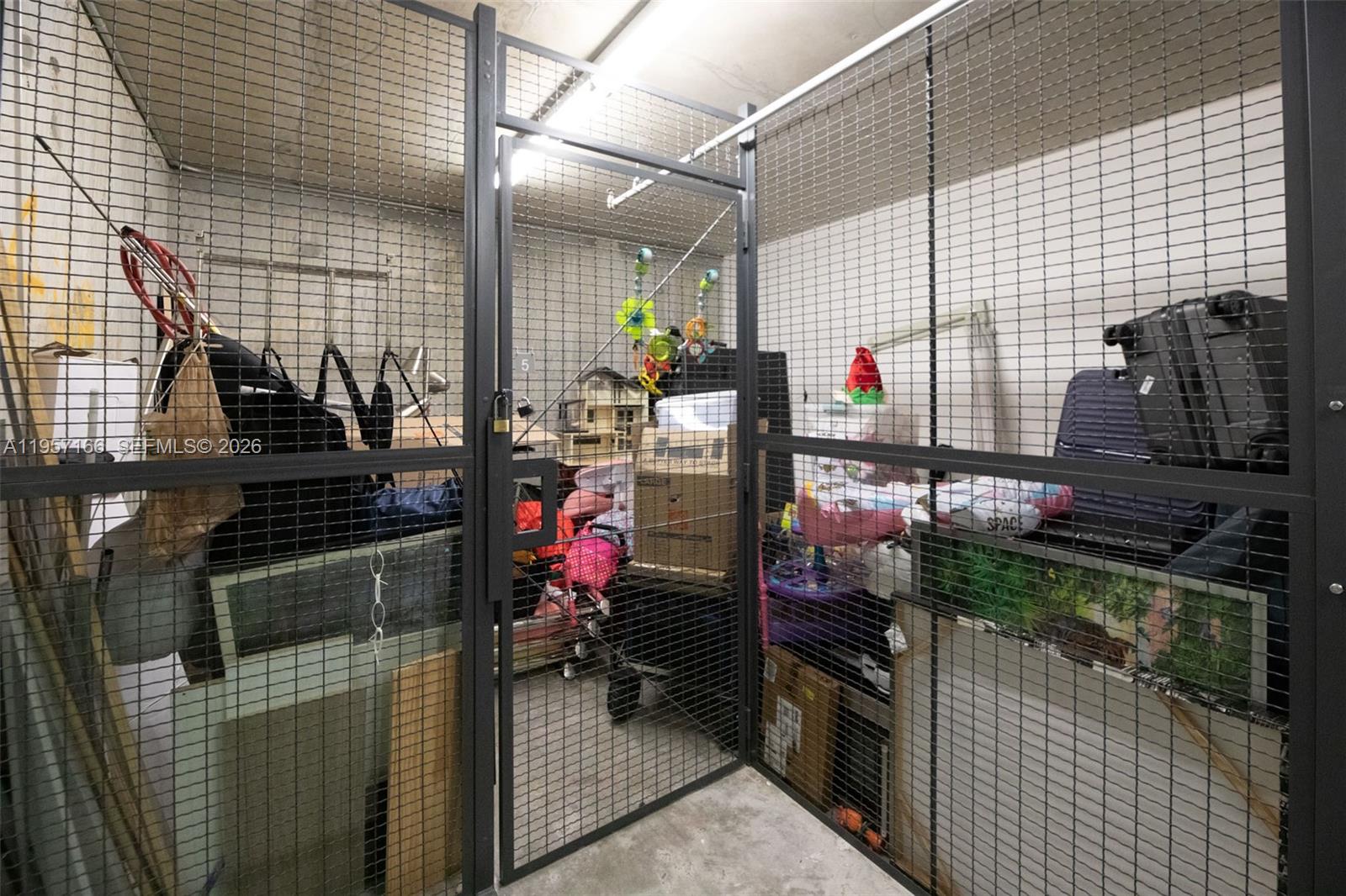 VENTURE AT AVENTURA WEST - Residential