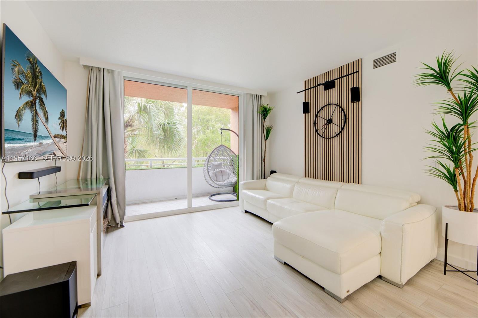 VENTURE AT AVENTURA WEST - Residential