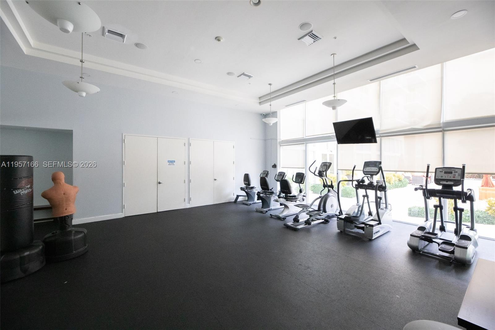 VENTURE AT AVENTURA WEST - Residential