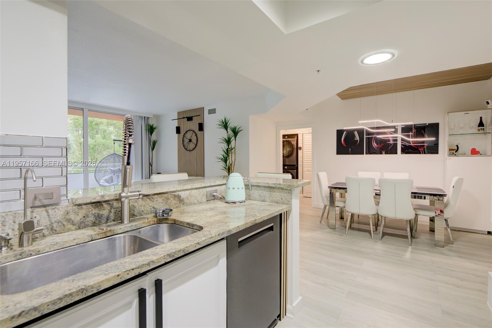 VENTURE AT AVENTURA WEST - Residential