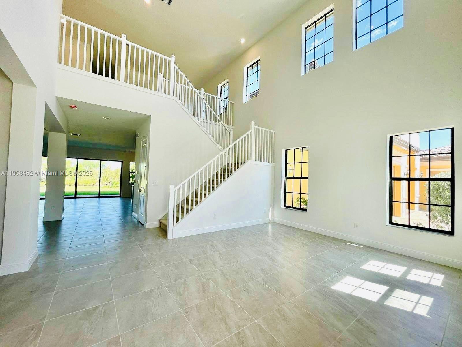 PARKLAND BAY - Residential