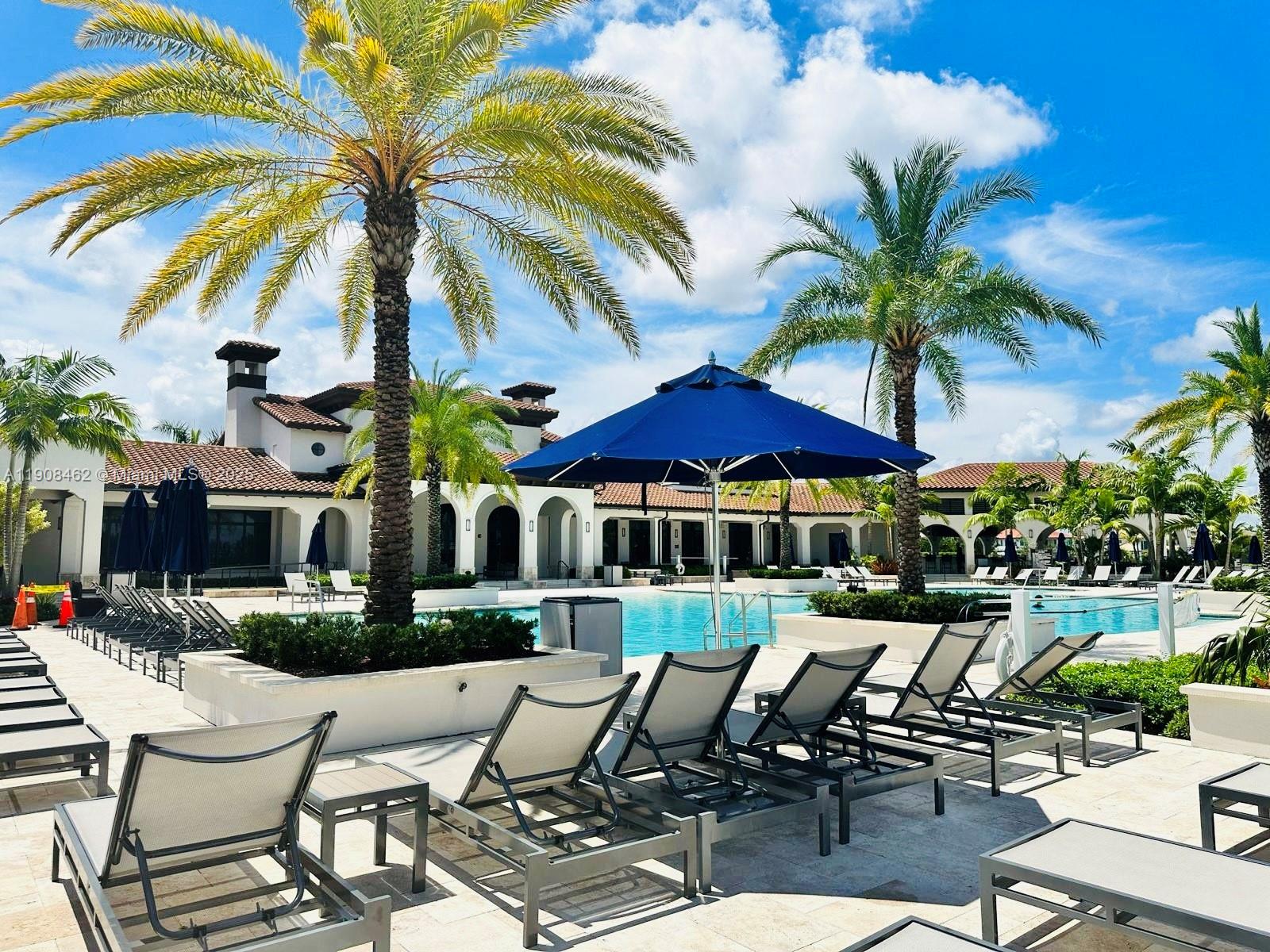 PARKLAND BAY - Residential