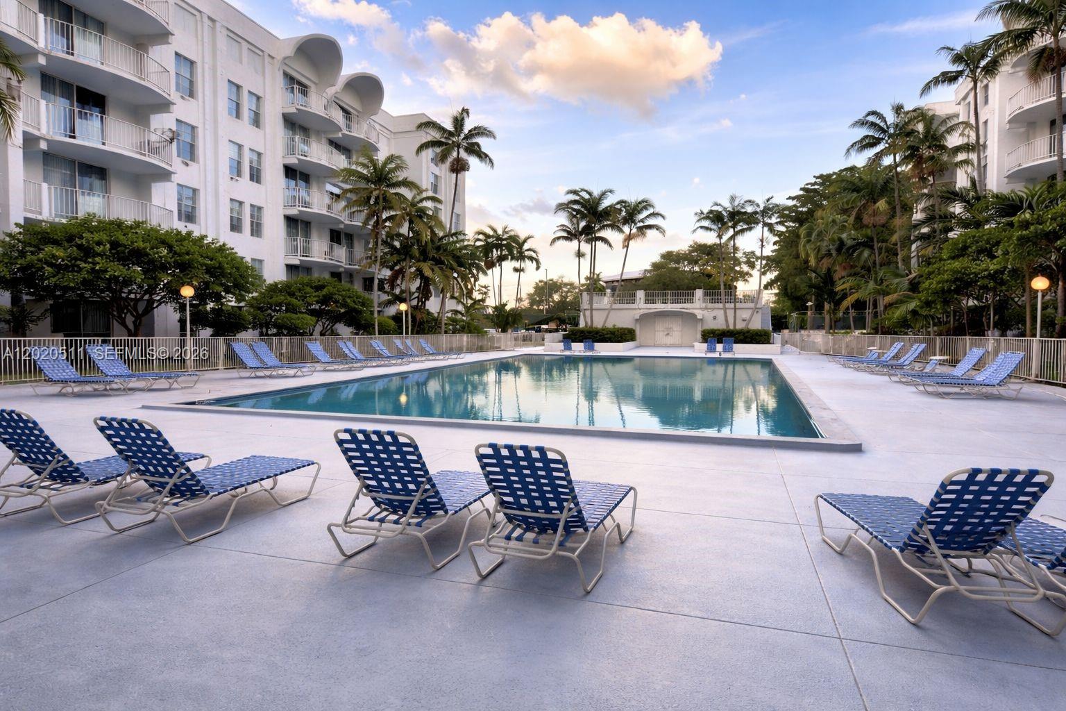 MONTECARLO CONDO - Residential