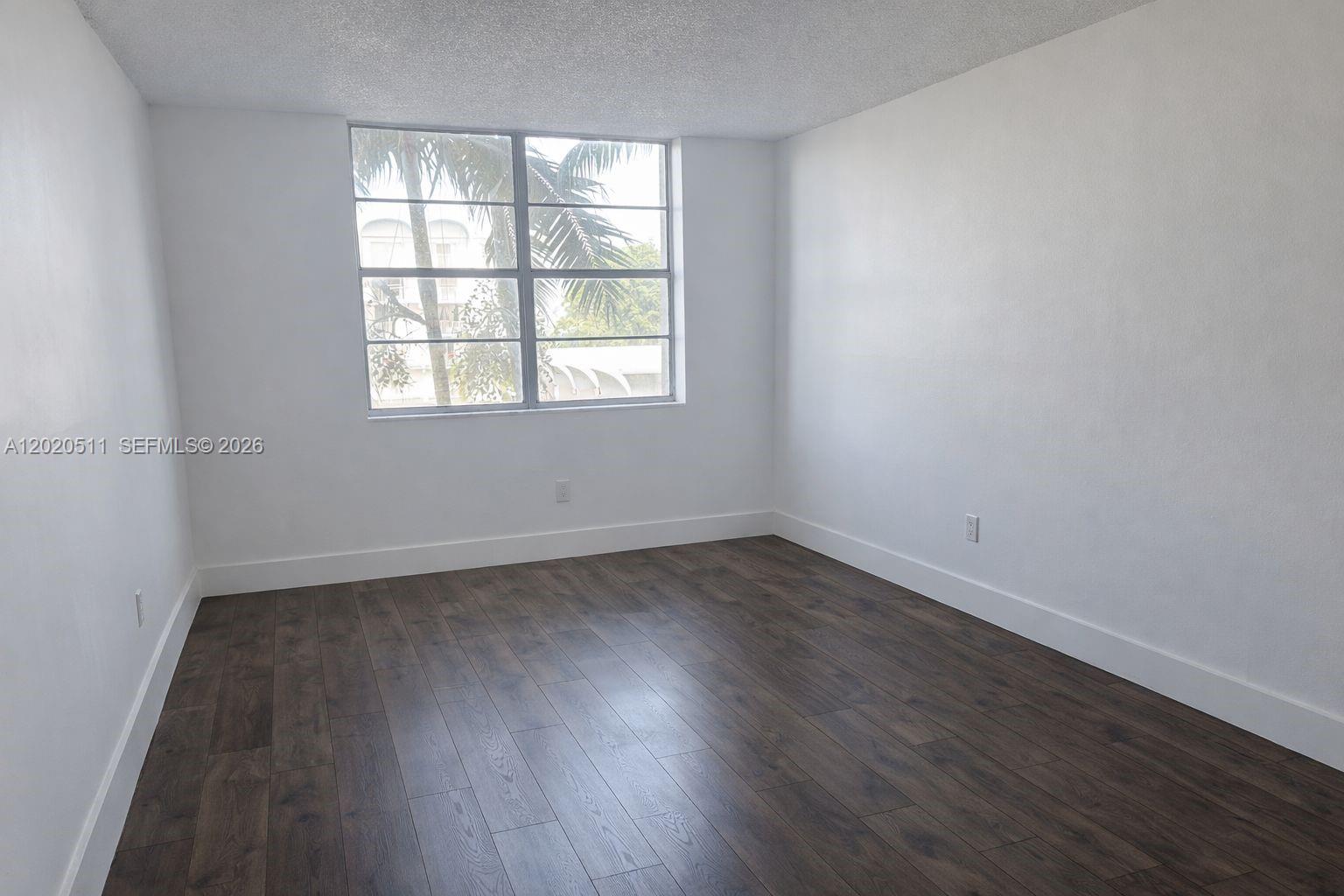 MONTECARLO CONDO - Residential