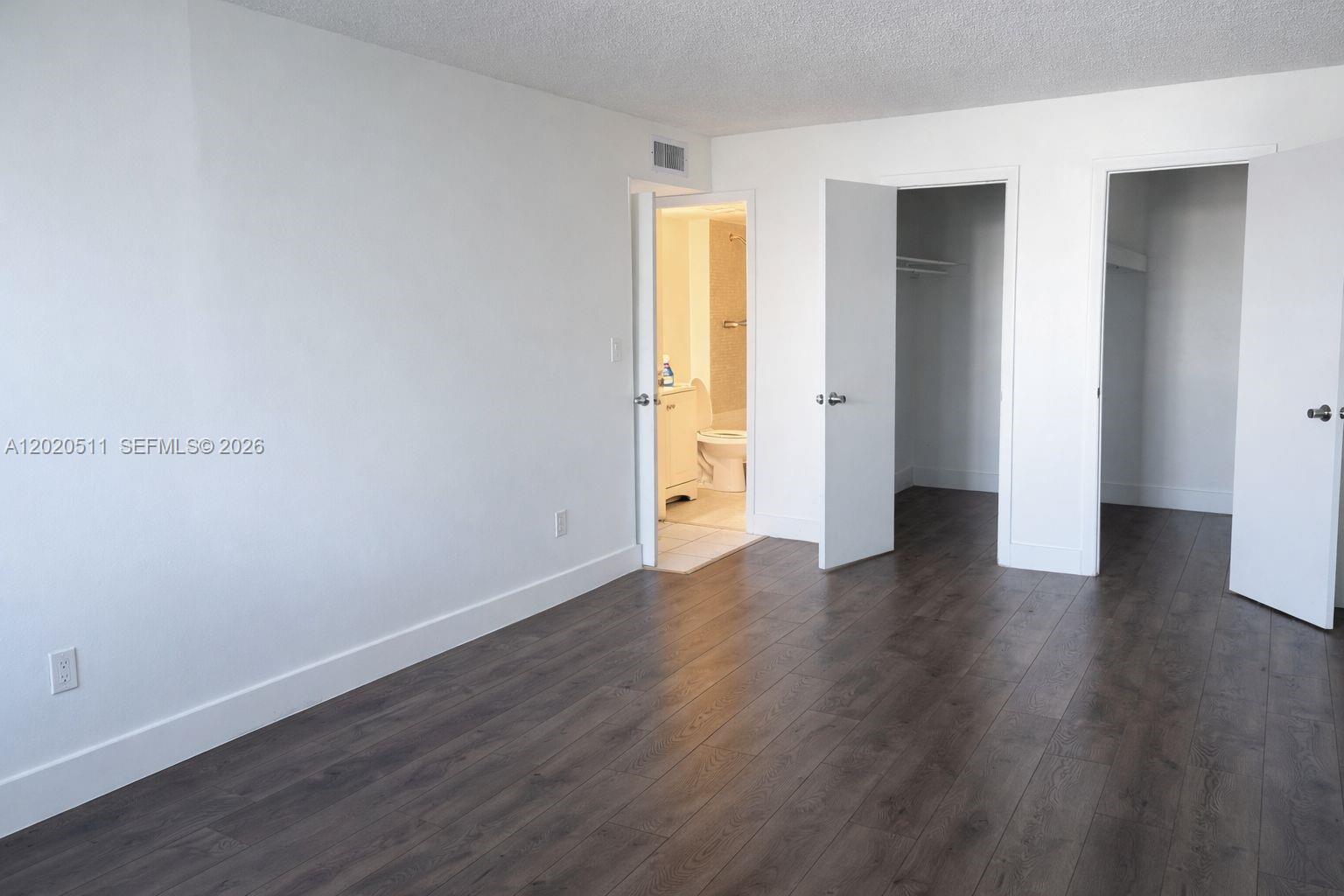 MONTECARLO CONDO - Residential