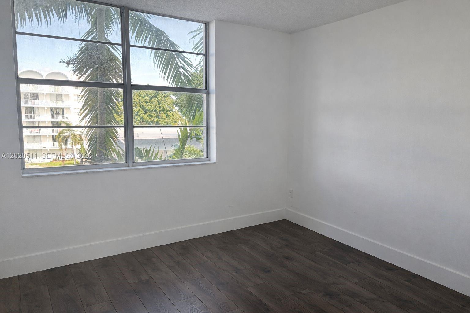 MONTECARLO CONDO - Residential
