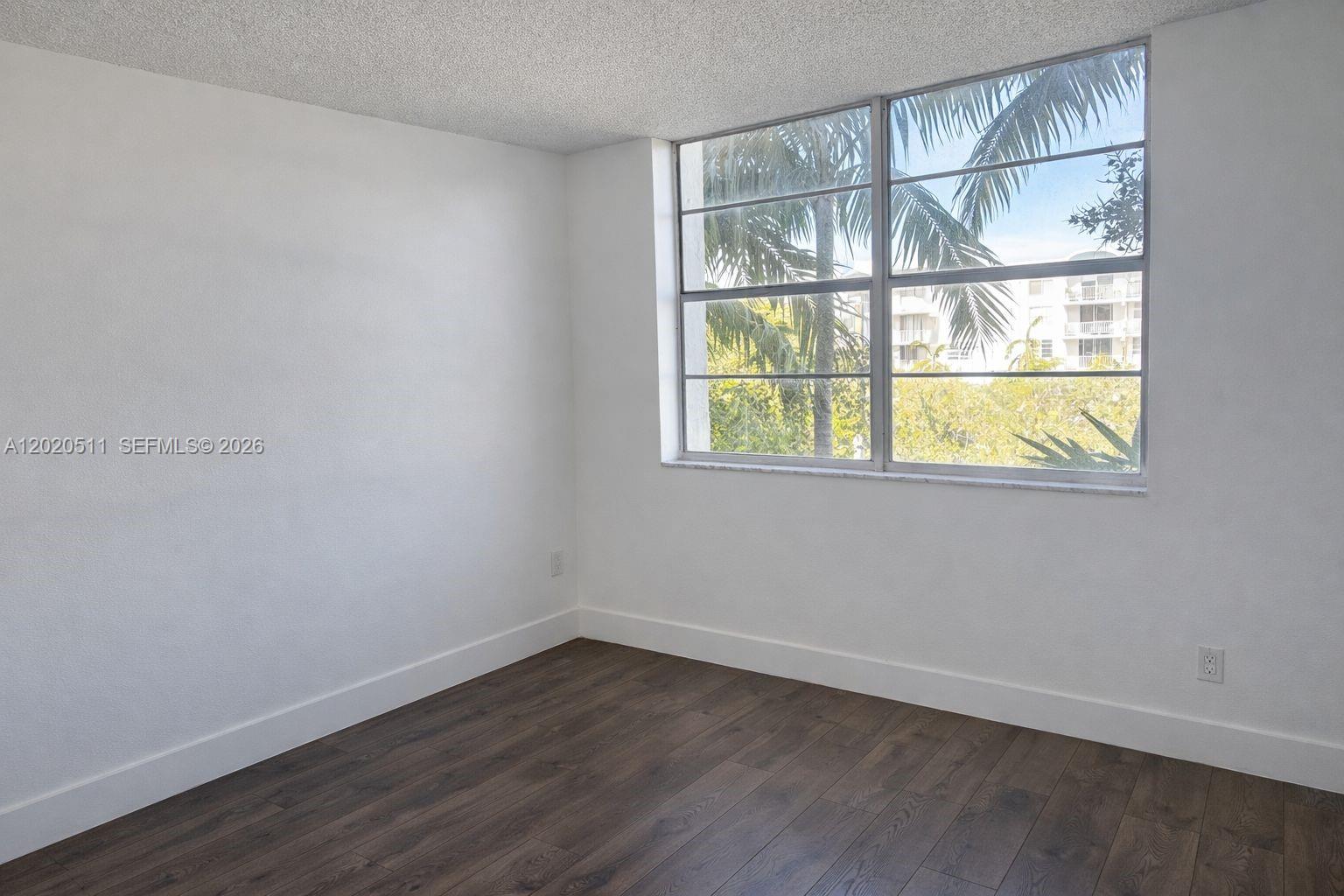 MONTECARLO CONDO - Residential