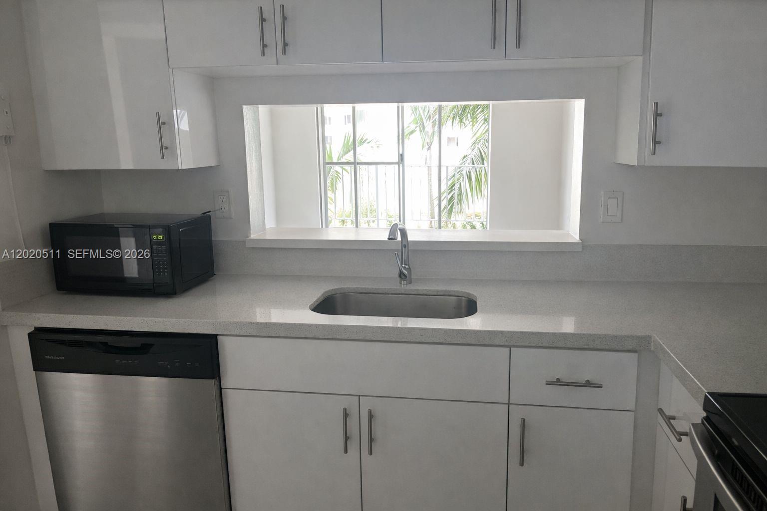 MONTECARLO CONDO - Residential