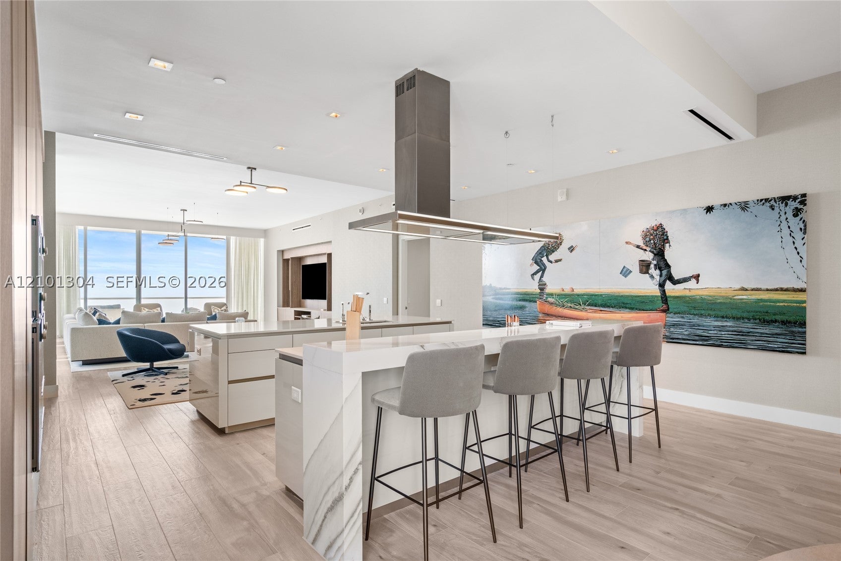 Properties 2 18501 Collins Ave 5101