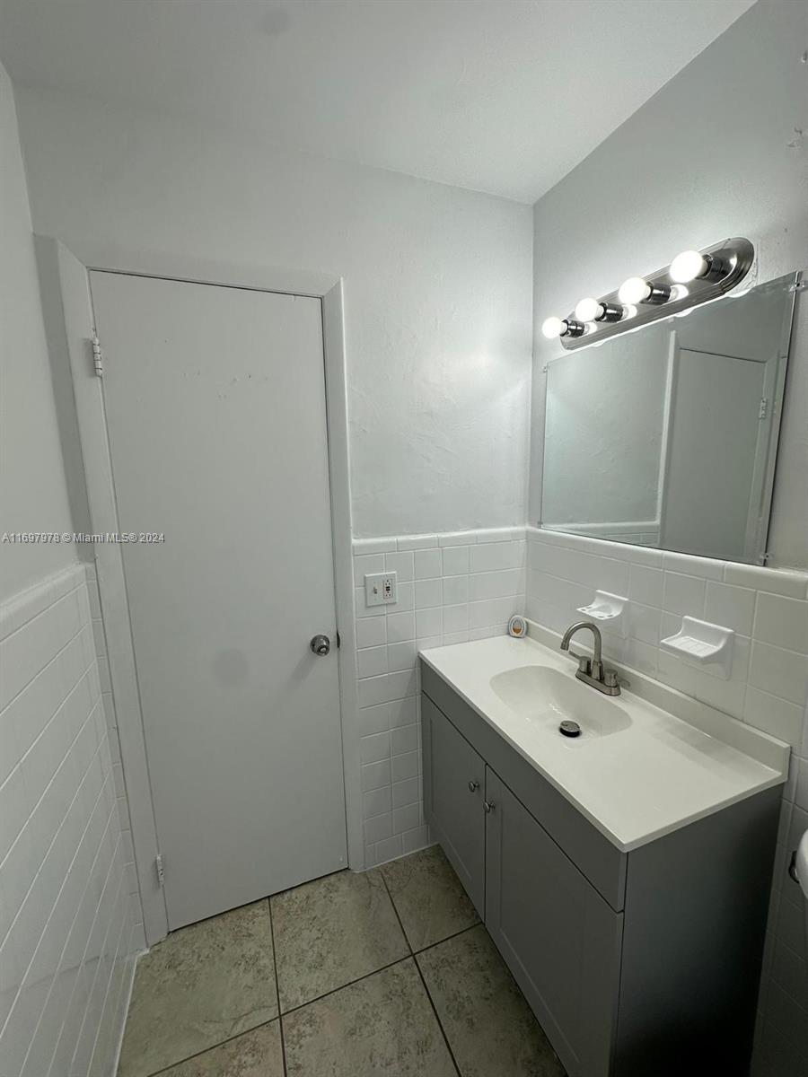 PADGETT & JOHNSON - Residential Income