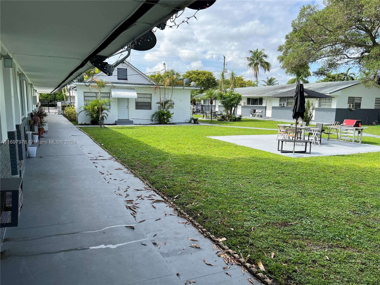 PADGETT & JOHNSON - Residential Income