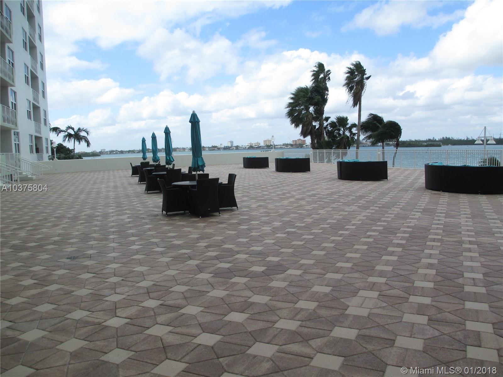 ISLAND POINTE CONDO - Residential