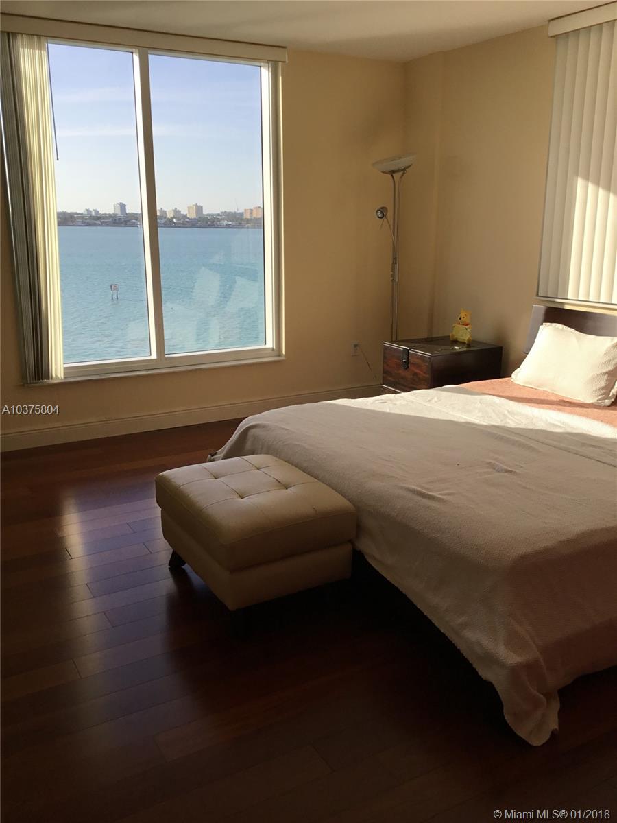 ISLAND POINTE CONDO - Residential