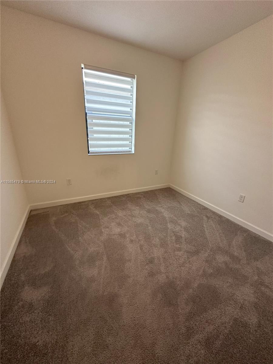RESERVE AT EDGEWOOD - Residential Lease