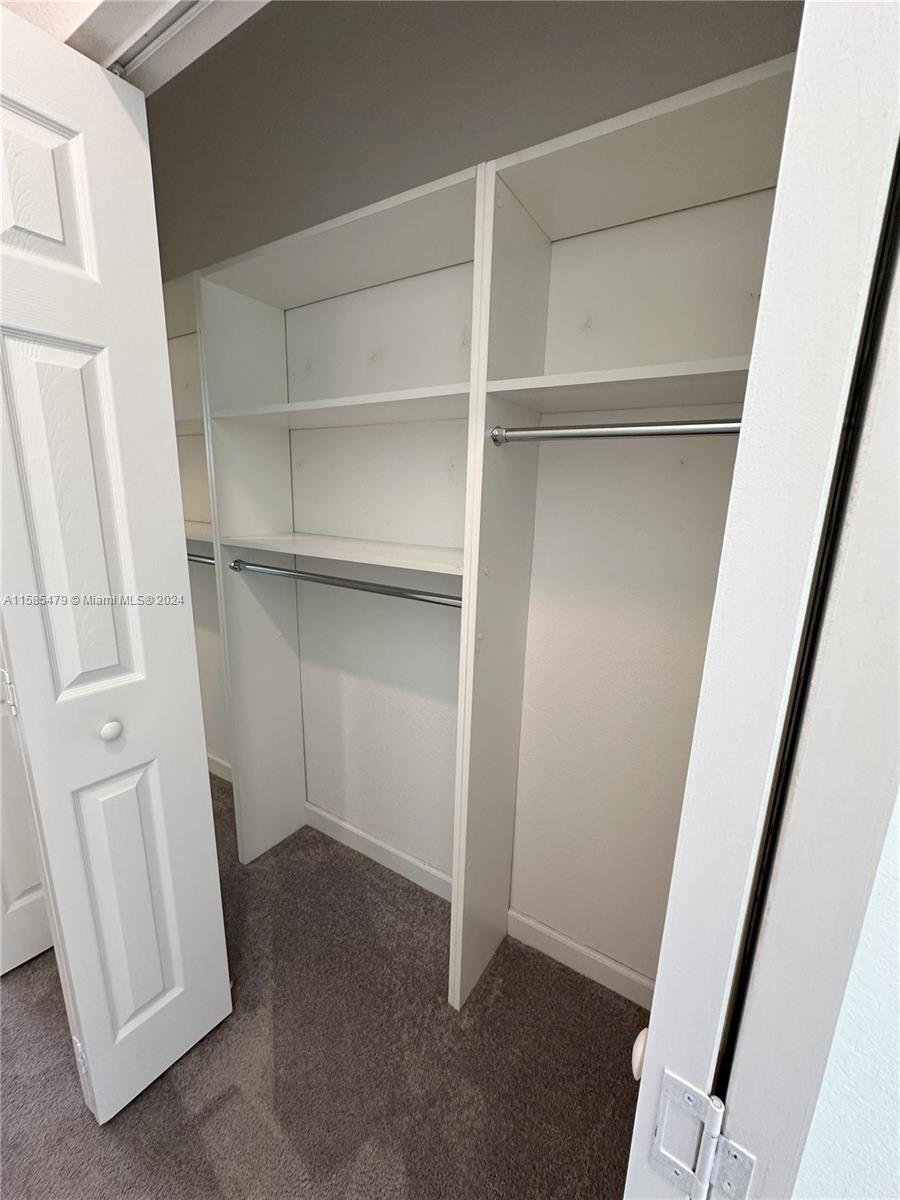 RESERVE AT EDGEWOOD - Residential Lease