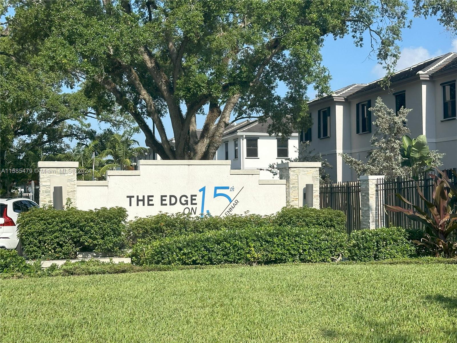 RESERVE AT EDGEWOOD - Residential Lease