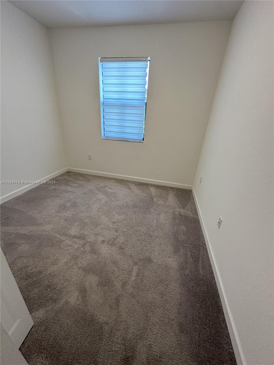 RESERVE AT EDGEWOOD - Residential Lease