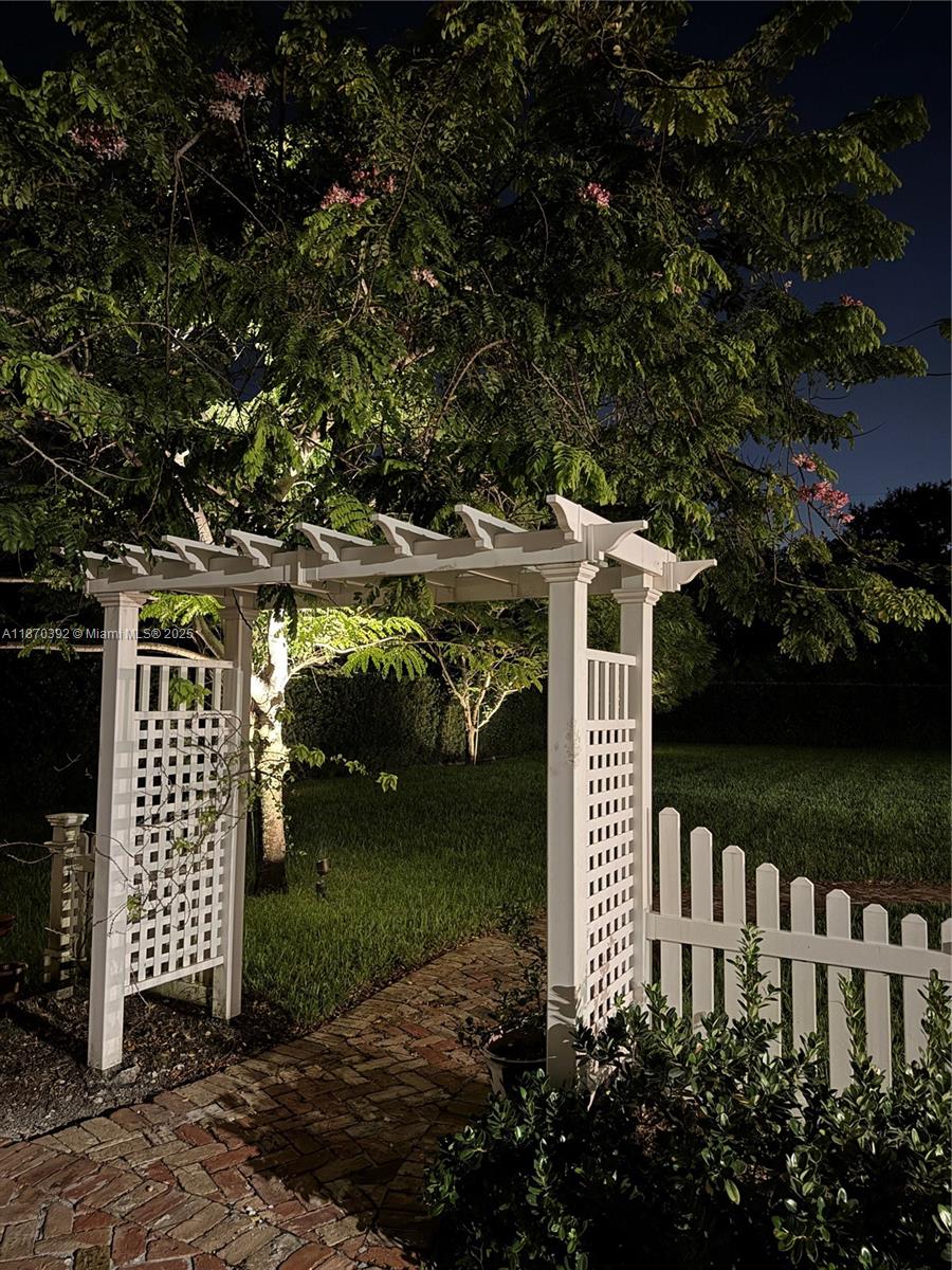 HIGH POINT ESTATES - Residential