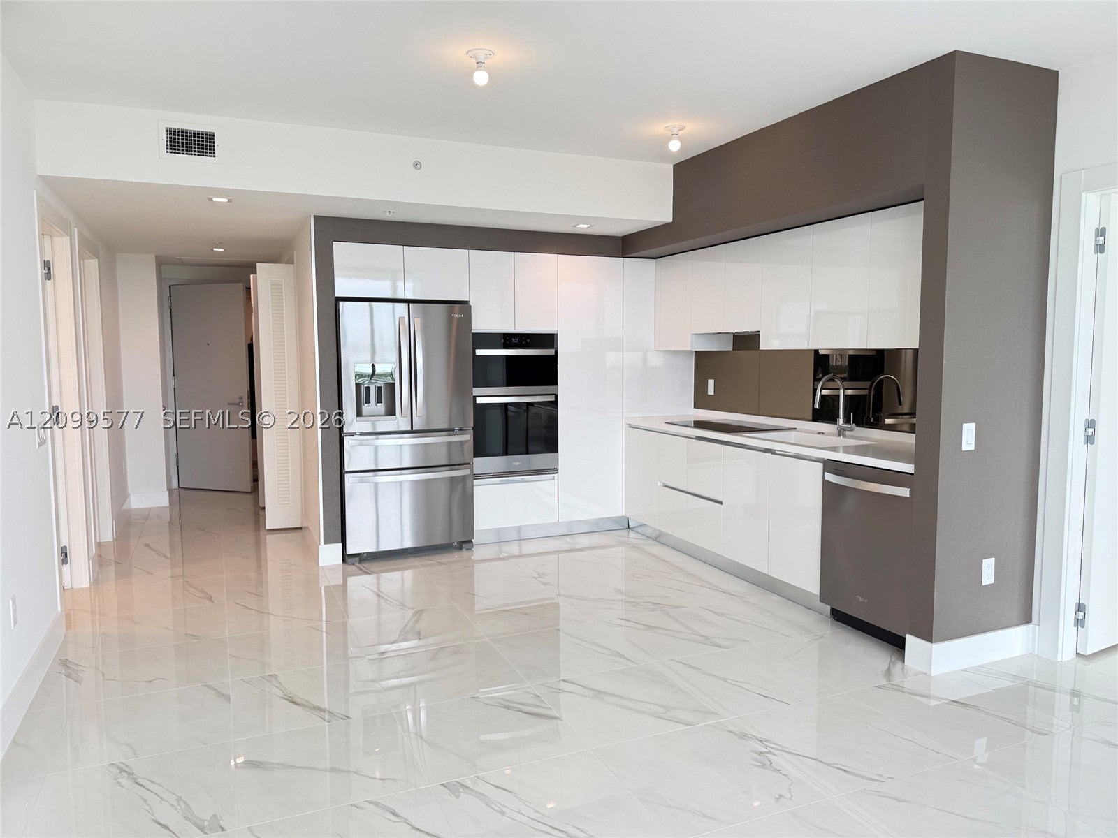 View photos, virtual tours, details... 1170 E Hallandale Beach 1407