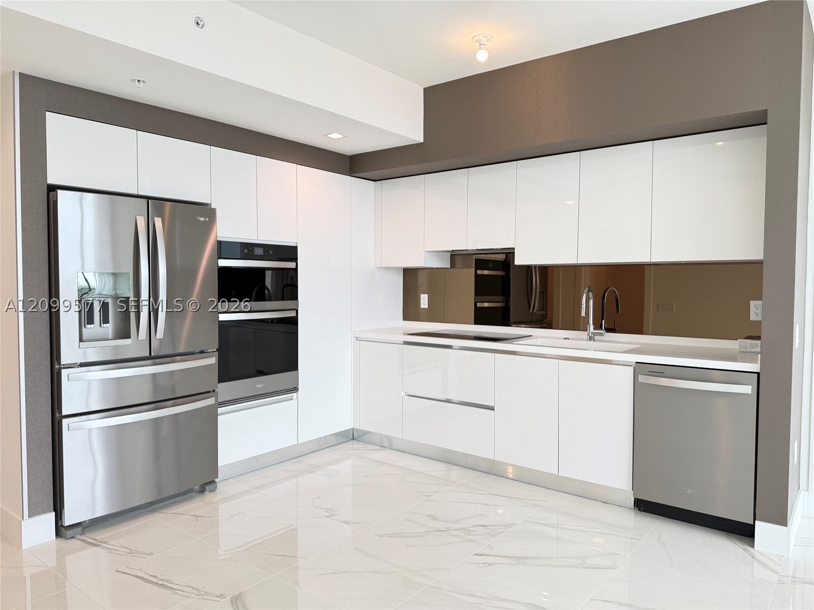 View photos, virtual tours, details... 1170 E Hallandale Beach 1407