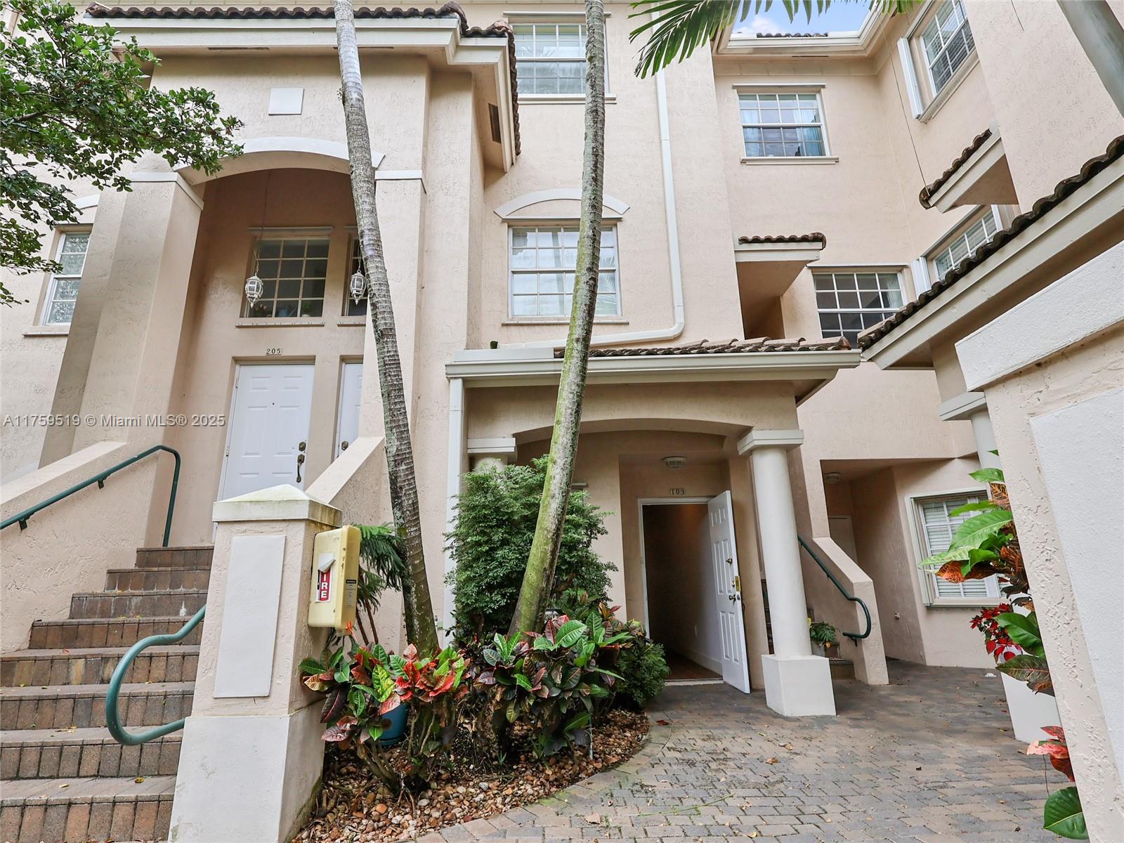 LAS BRISAS AT DORAL CONDO - Residential Lease