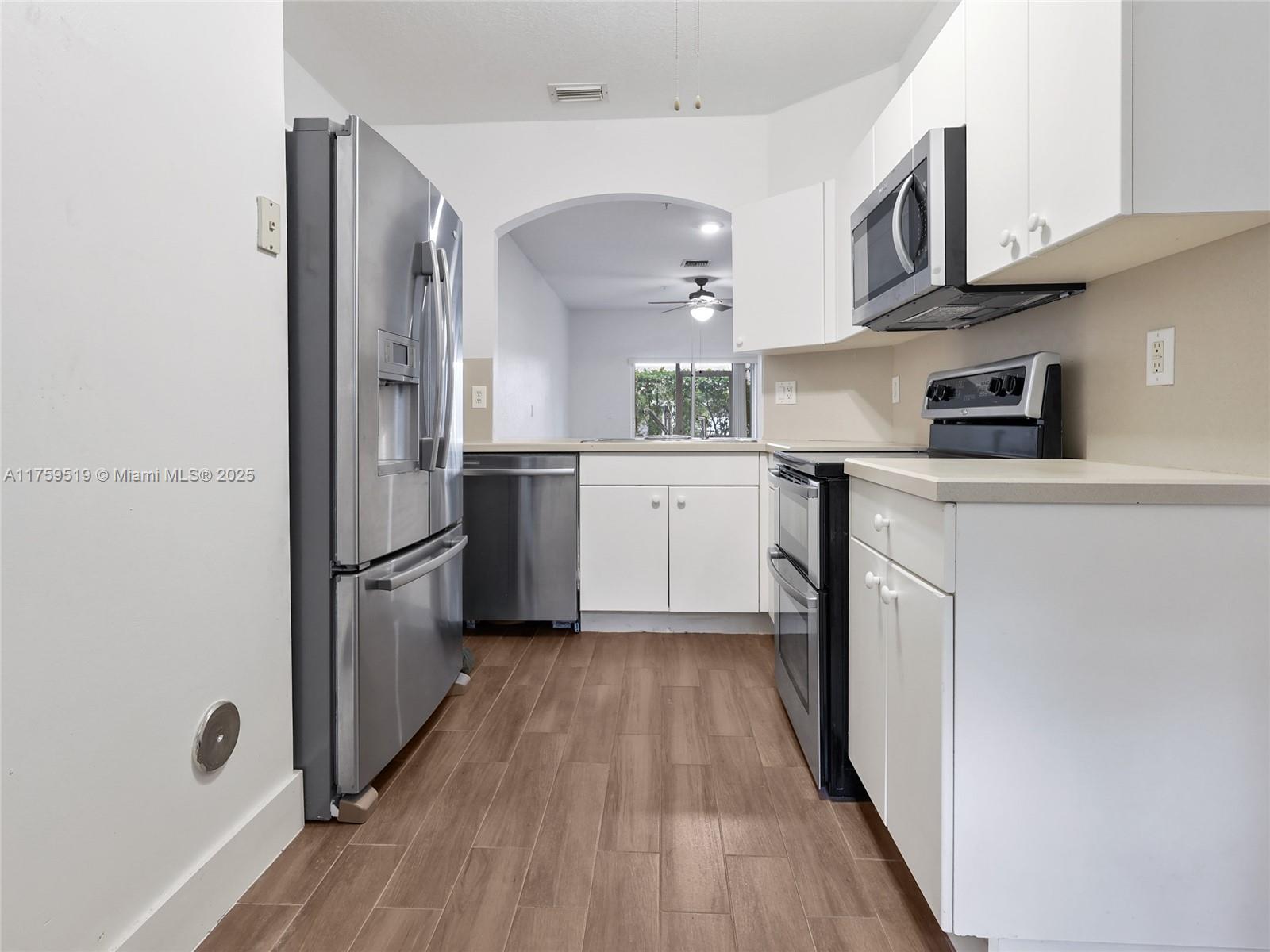 LAS BRISAS AT DORAL CONDO - Residential Lease