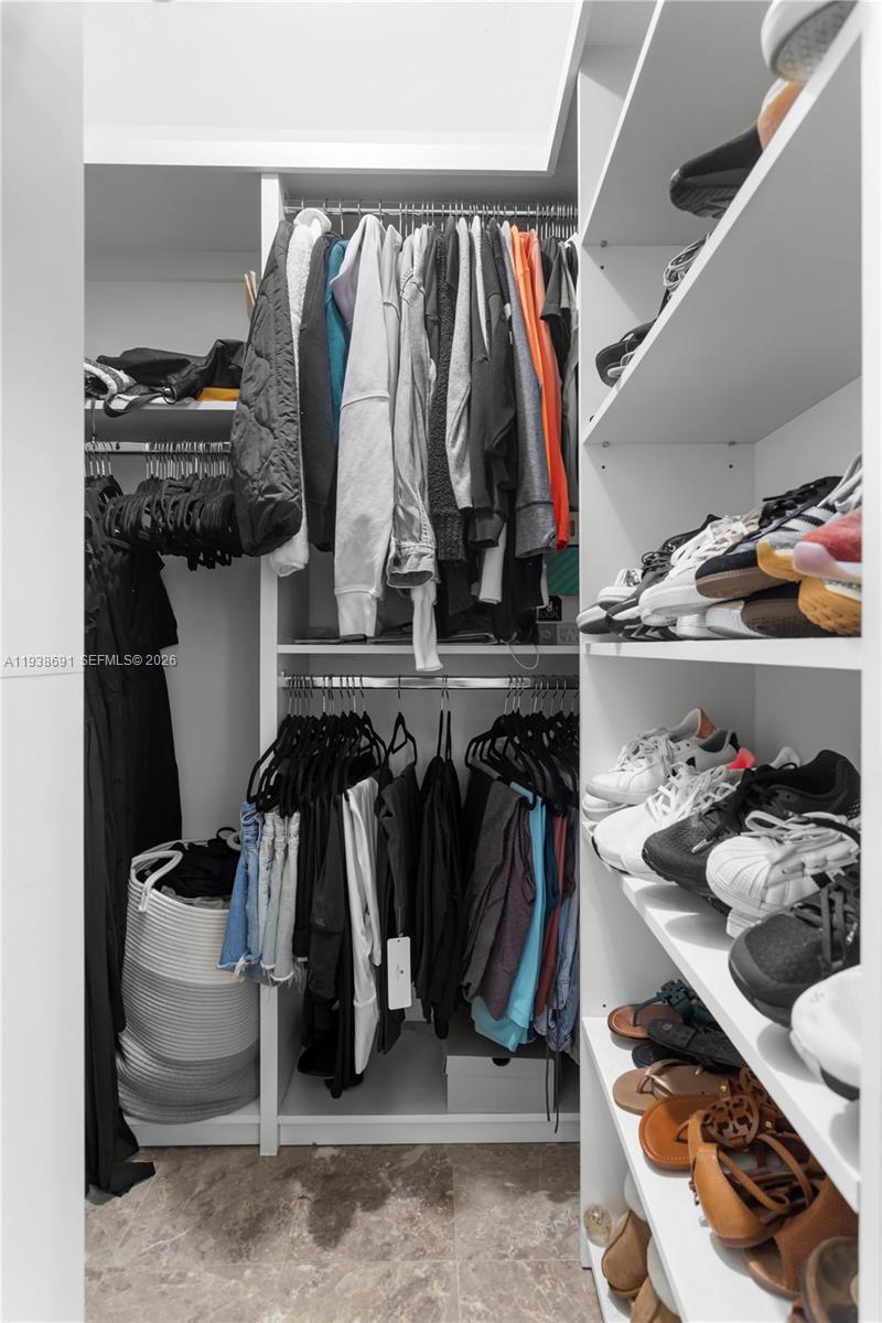 HOLLYWOOD HILLS 1965 - Residential