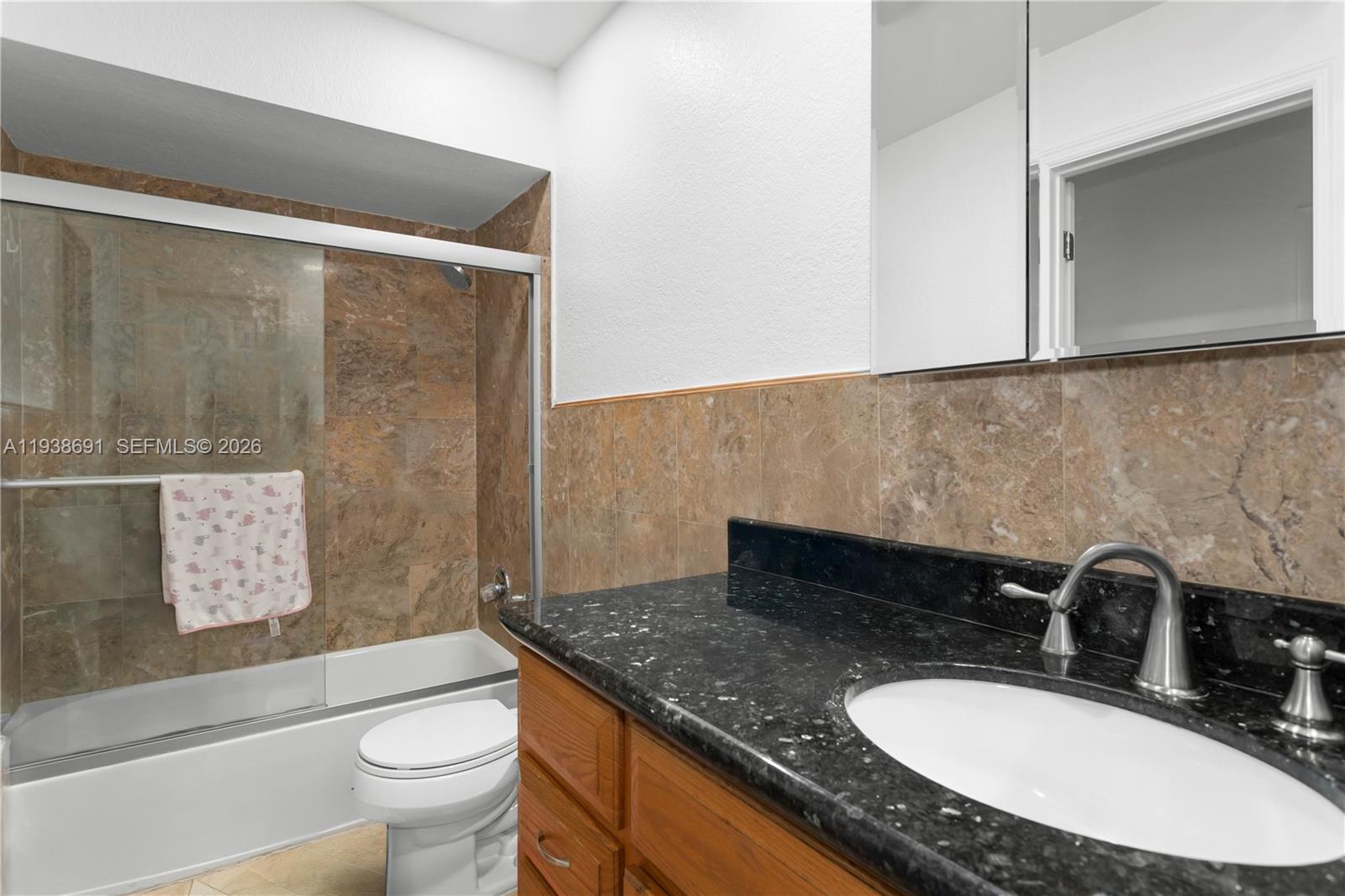 HOLLYWOOD HILLS 1965 - Residential