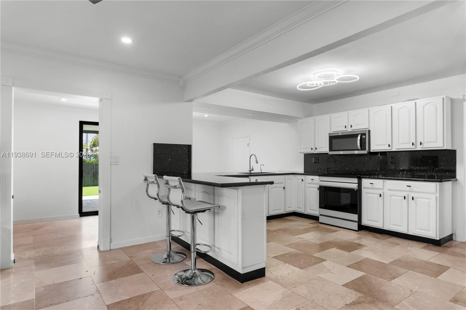 HOLLYWOOD HILLS 1965 - Residential