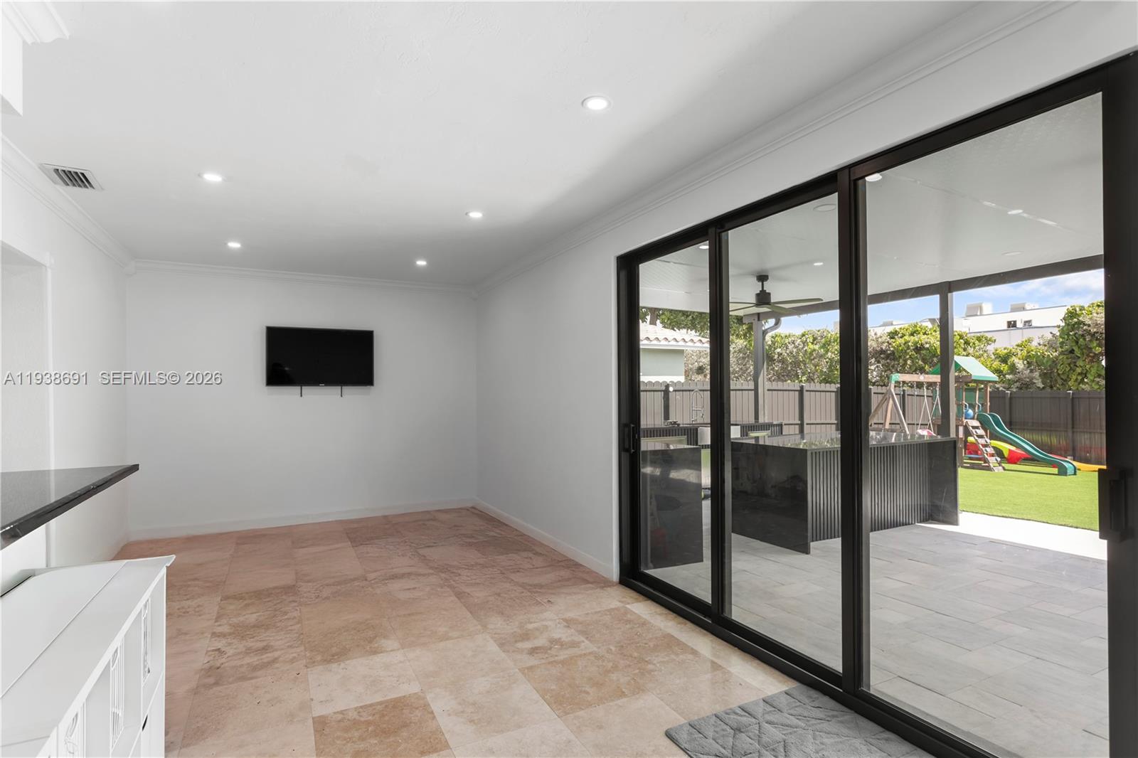 HOLLYWOOD HILLS 1965 - Residential