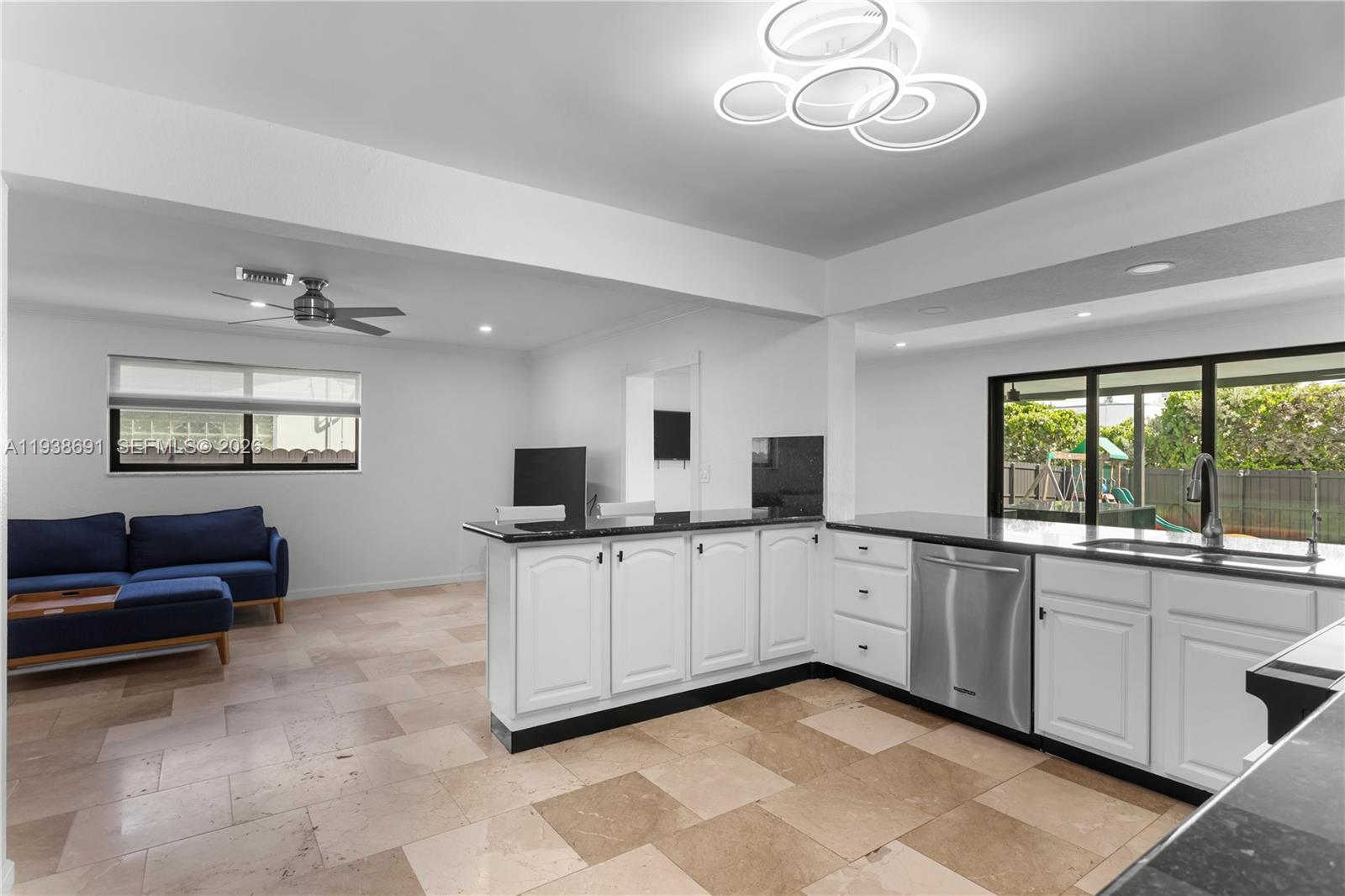 HOLLYWOOD HILLS 1965 - Residential