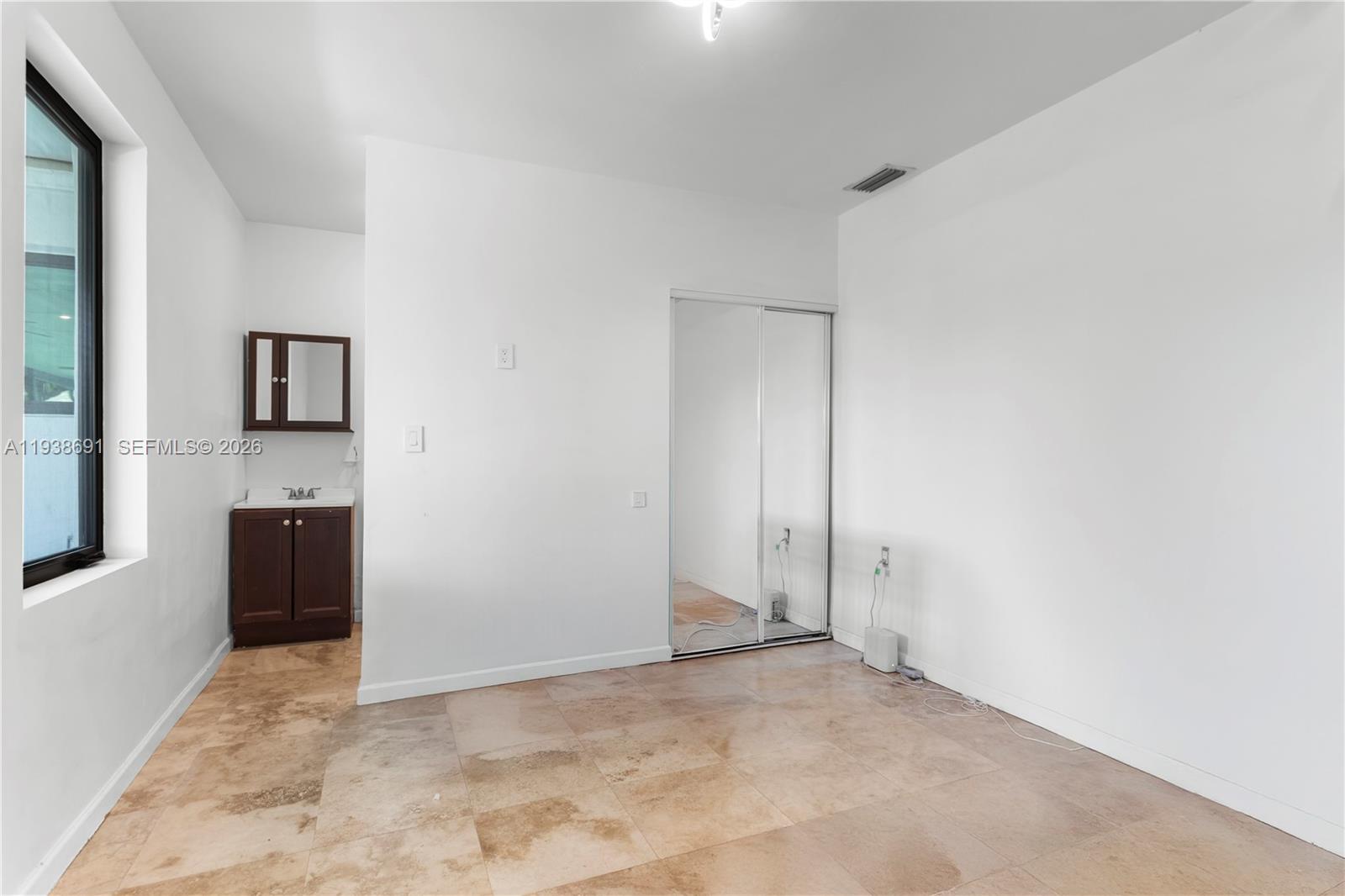 HOLLYWOOD HILLS 1965 - Residential