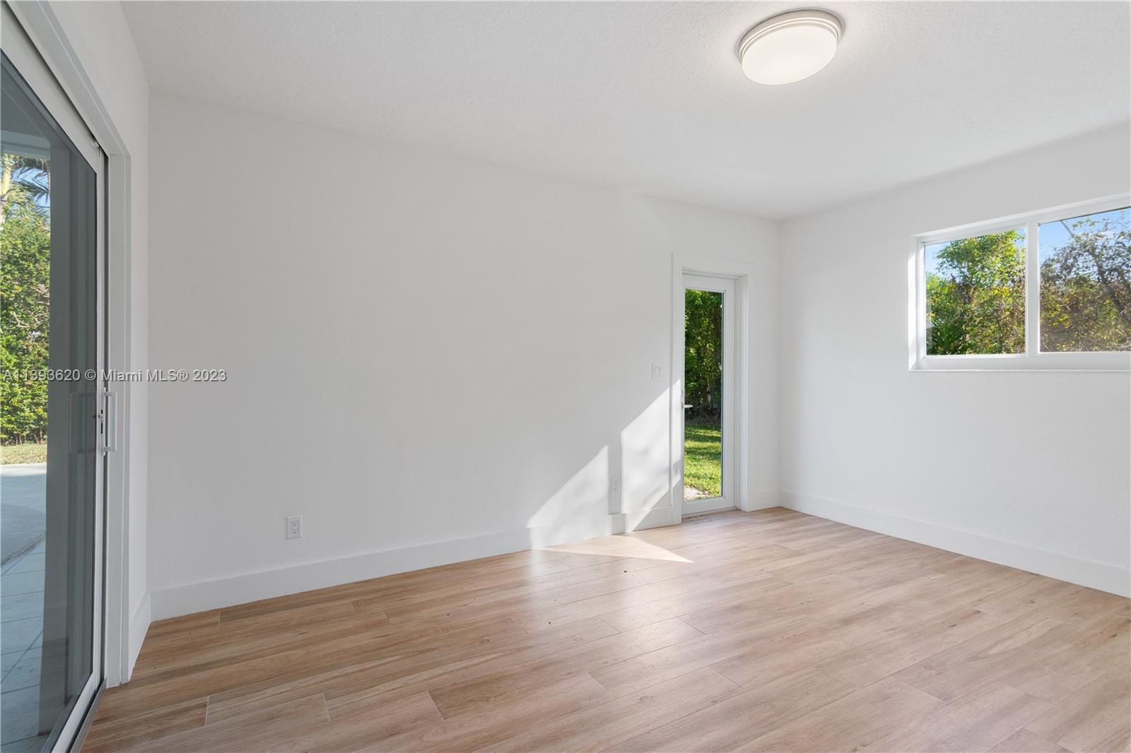 GARDEN MNR - Residential Lease