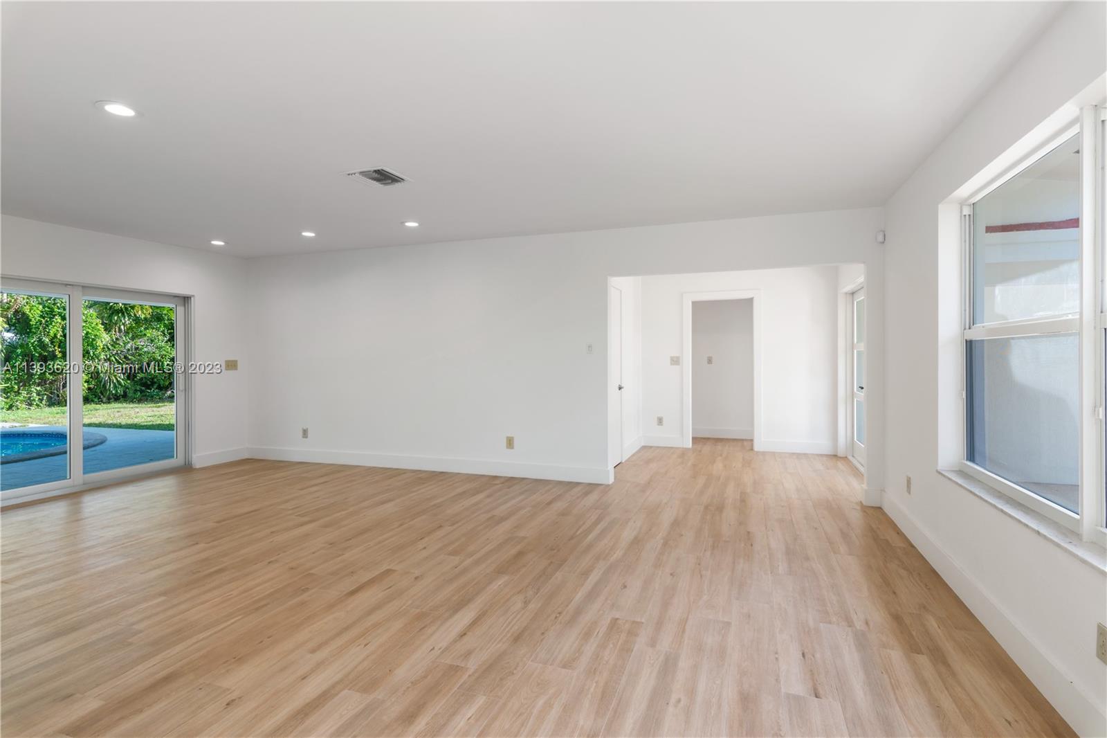 GARDEN MNR - Residential Lease