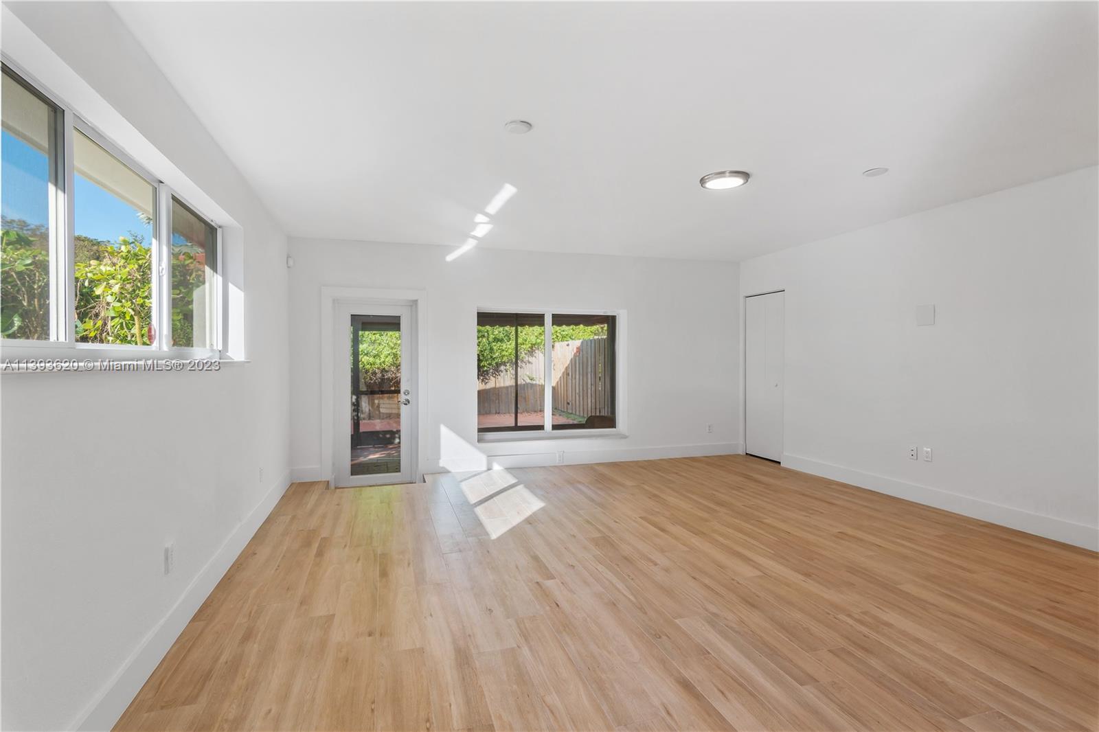 GARDEN MNR - Residential Lease