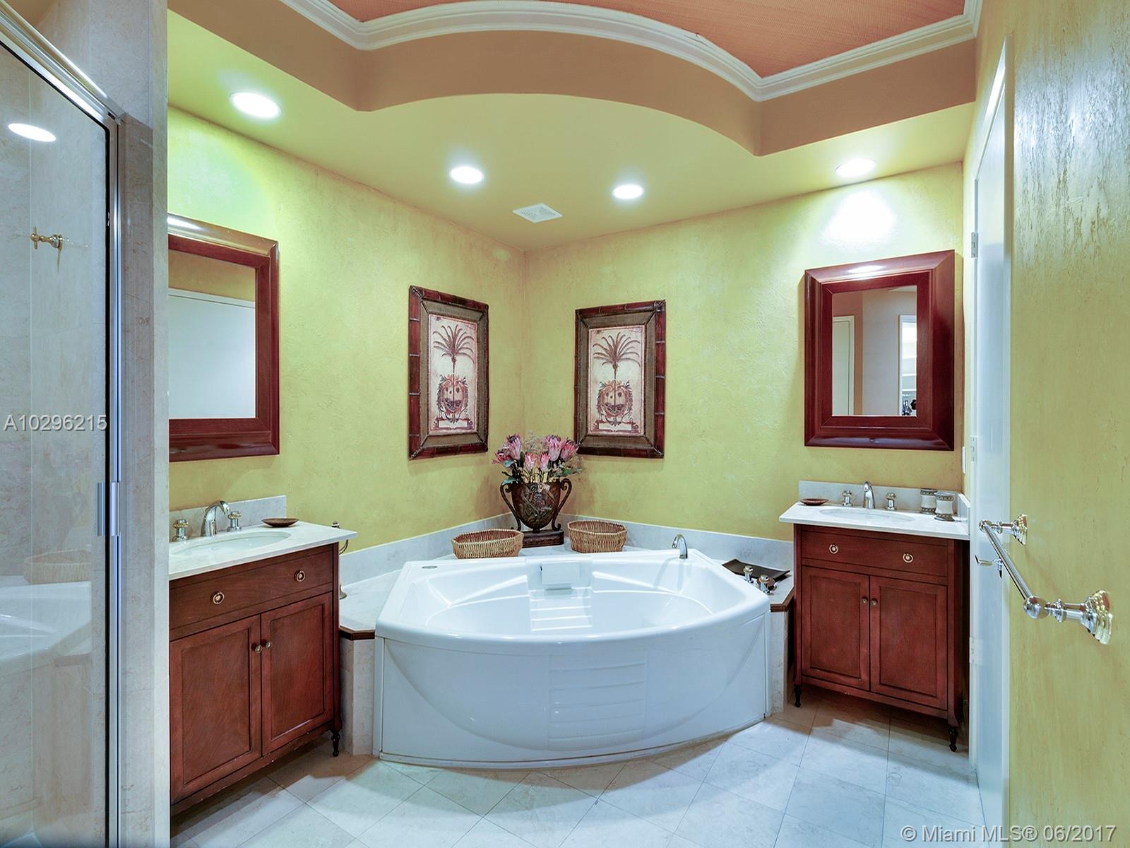 LAKE VILLA ONE CONDO - Residential Lease