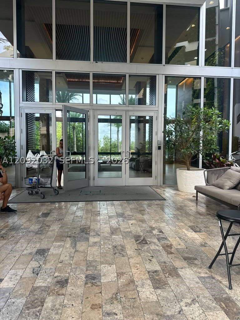 16385 Biscayne Blvd 2606