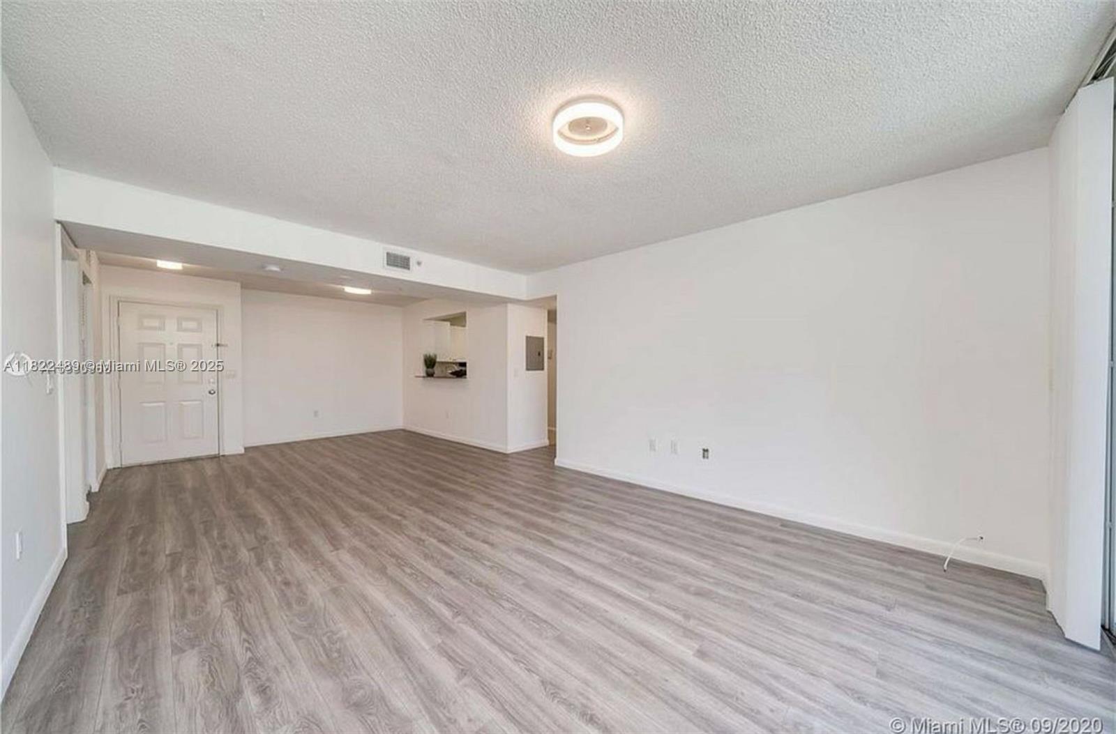 2711 Ocean Club Blvd 207
